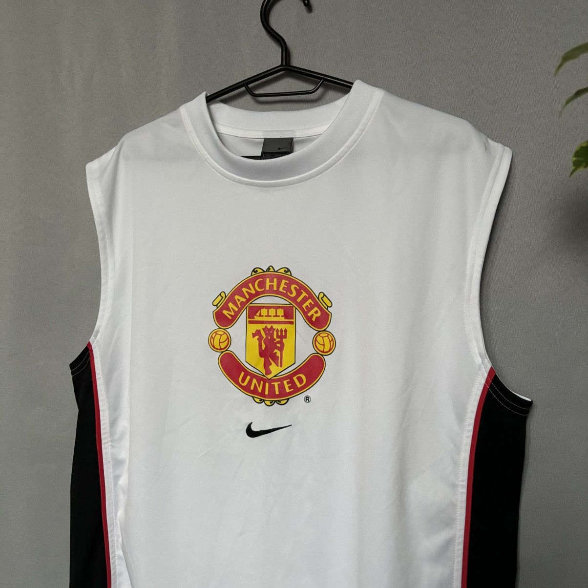 Nike Nike Manchester United vintage jersey white large rare Size US L / EU 52-54 / 3 - 1 Thumbnail