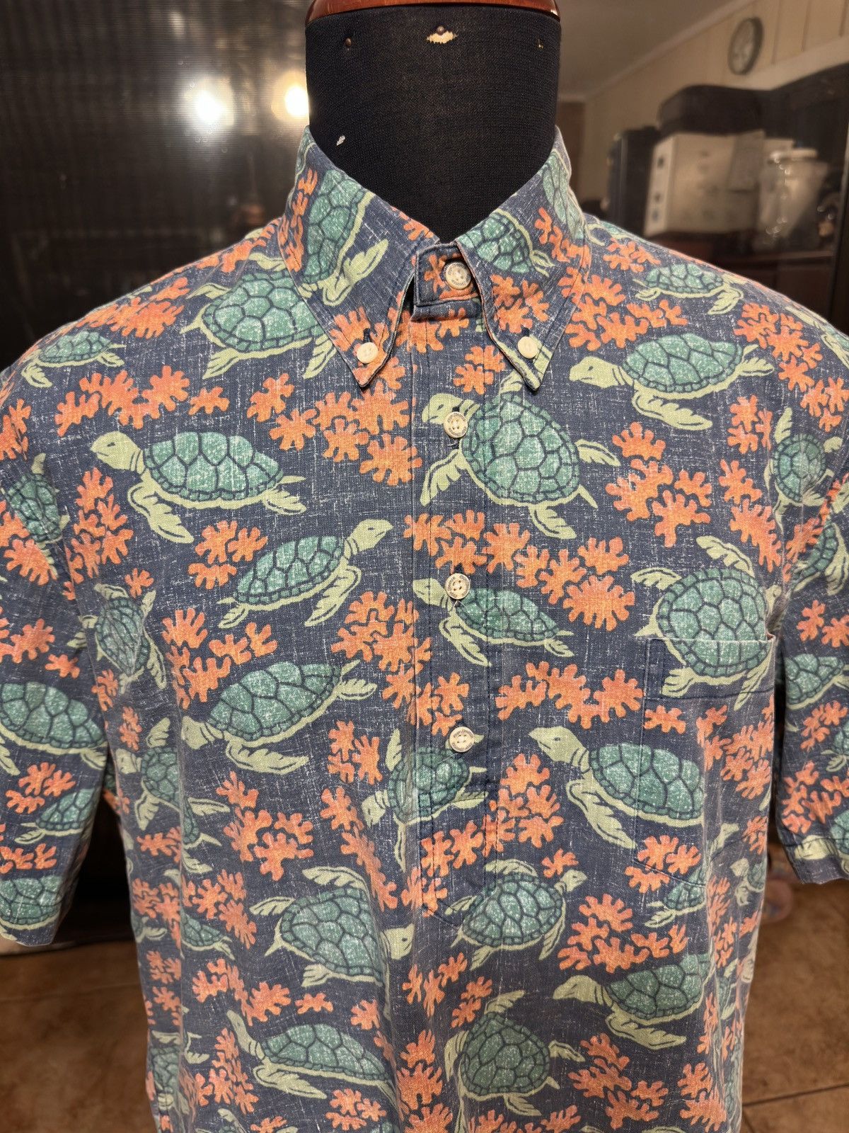 Reyn Spooner Reyn Spooner Classic Multicolored Hawaiian Turtle Men's M Size US M / EU 48-50 / 2 - 3 Thumbnail