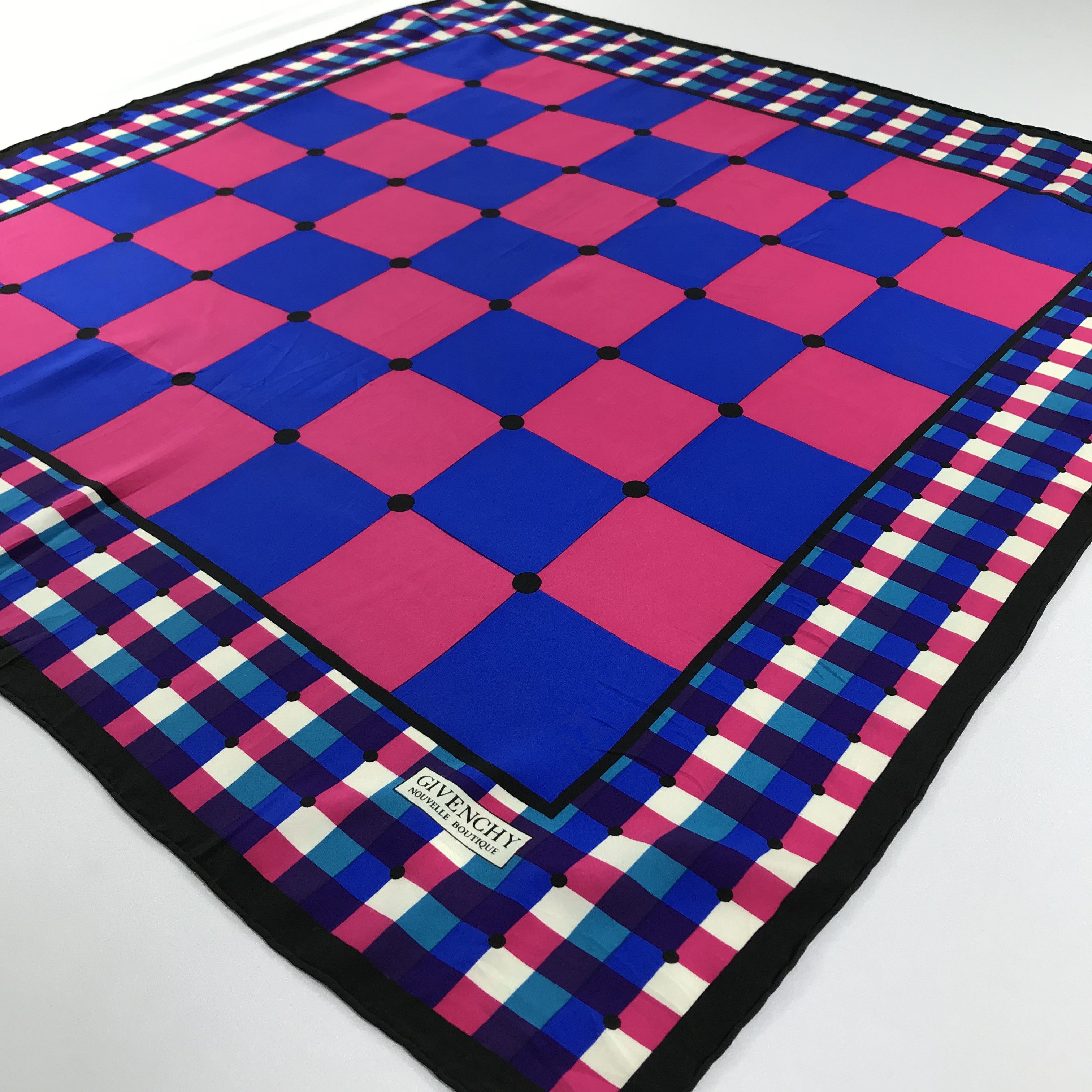 Vintage Vintage Givenchy Silk Scarf Size ONE SIZE - 3 Thumbnail