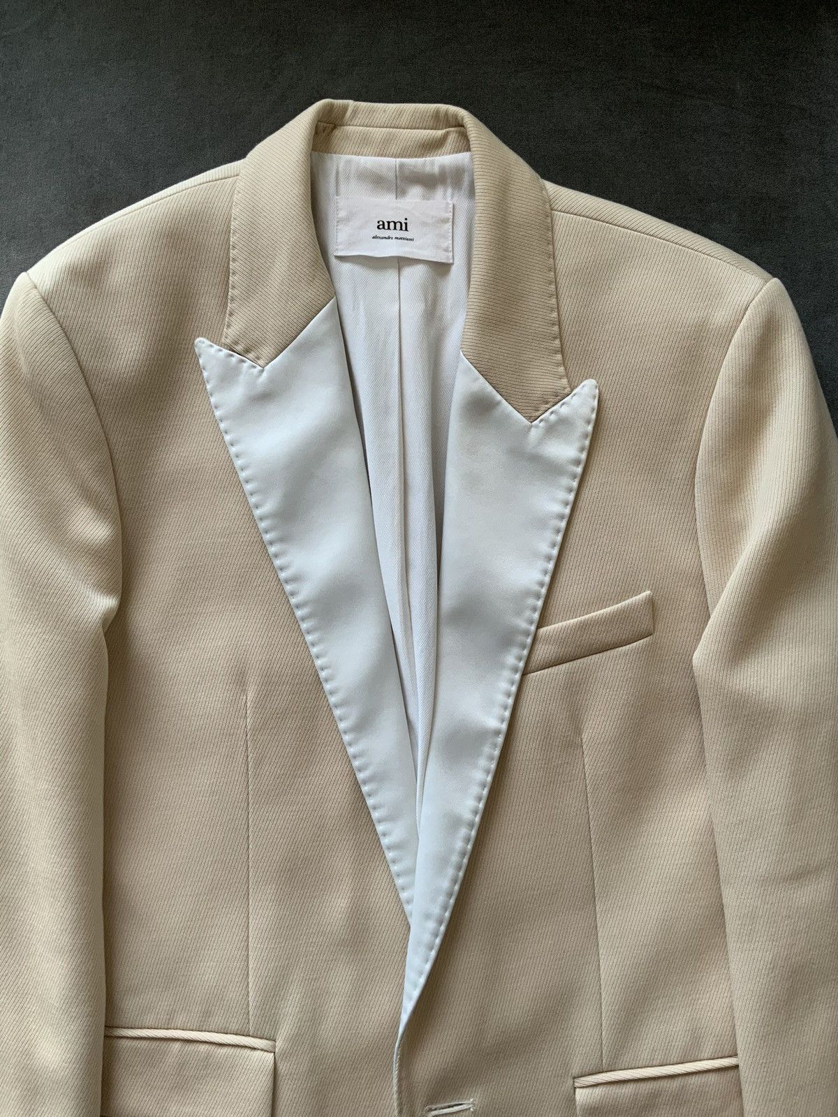 AMI Ami Paris Dinner Jacket with Satin Lapels Size 38R - 2 Thumbnail