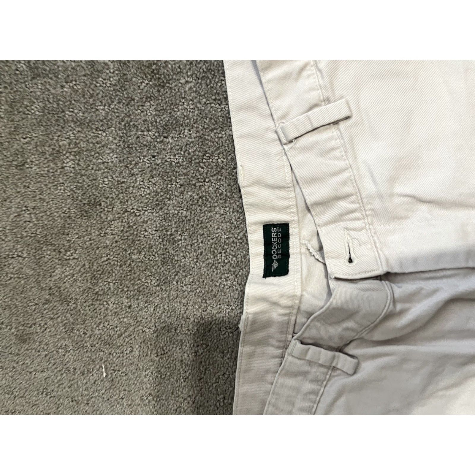 Dockers DOCKERS Shorts Men Size 34 Tan Beige Size US 34 / EU 50 - 2 Thumbnail