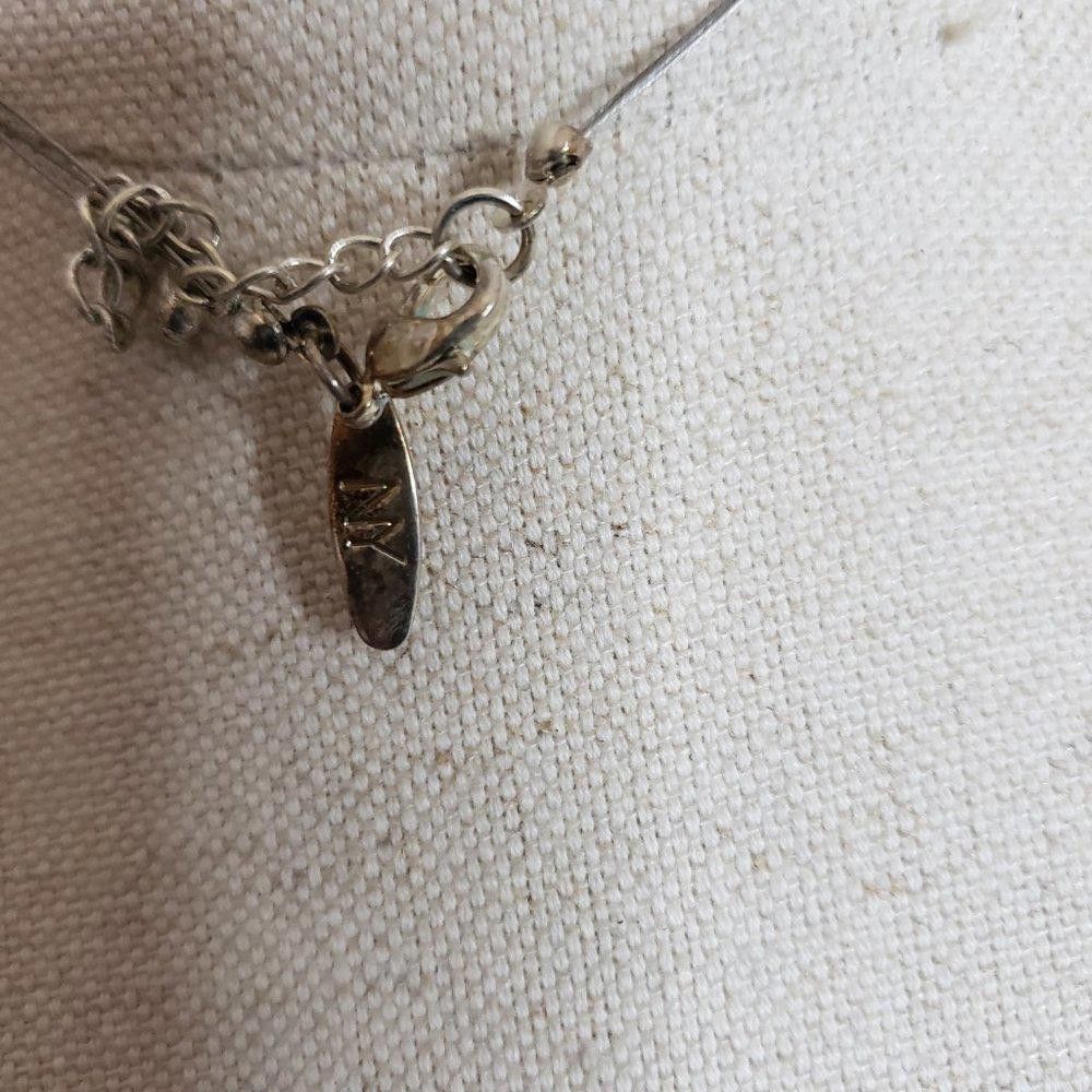 Designer Ladies Vintage Flower Pendant Necklace Size ONE SIZE - 5 Thumbnail