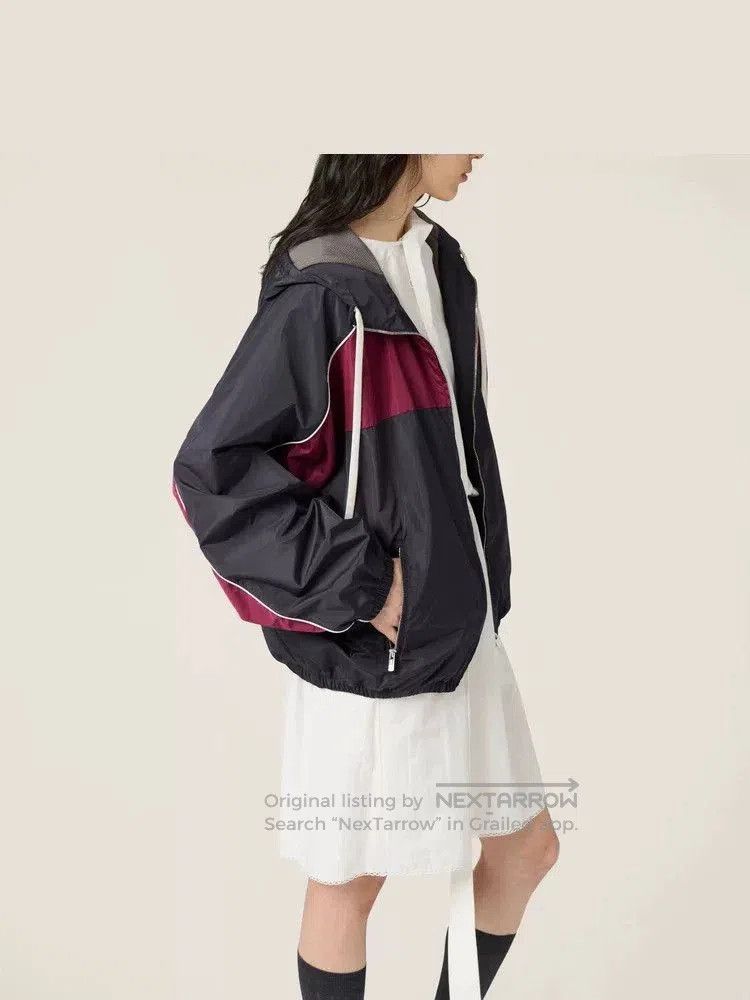 Miu Miu Miu Miu Women's Colorblock Lightweight Jacket. Size XS / US 0-2 / IT 36-38 - 4 Thumbnail