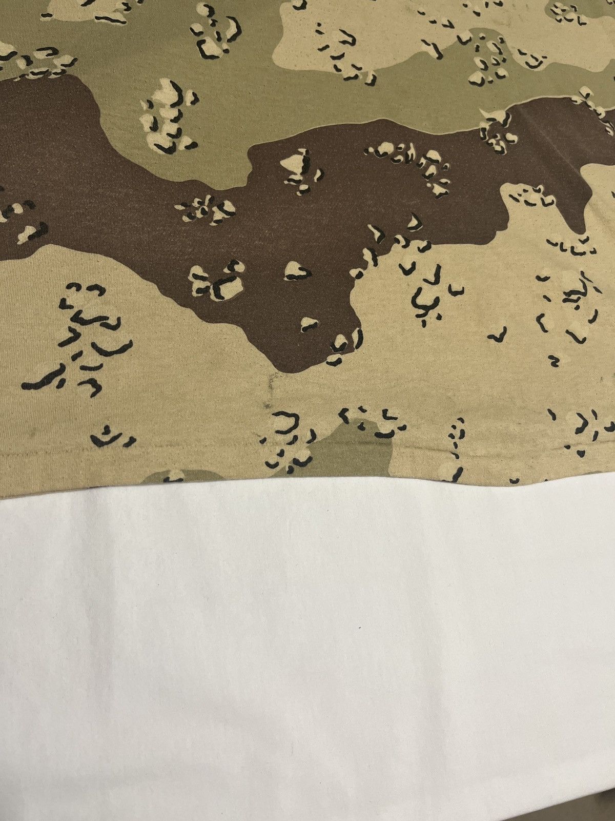 Vintage 90s desert Camo single stitch t-shirt Size US XXL / EU 58 / 5 - 9 Thumbnail