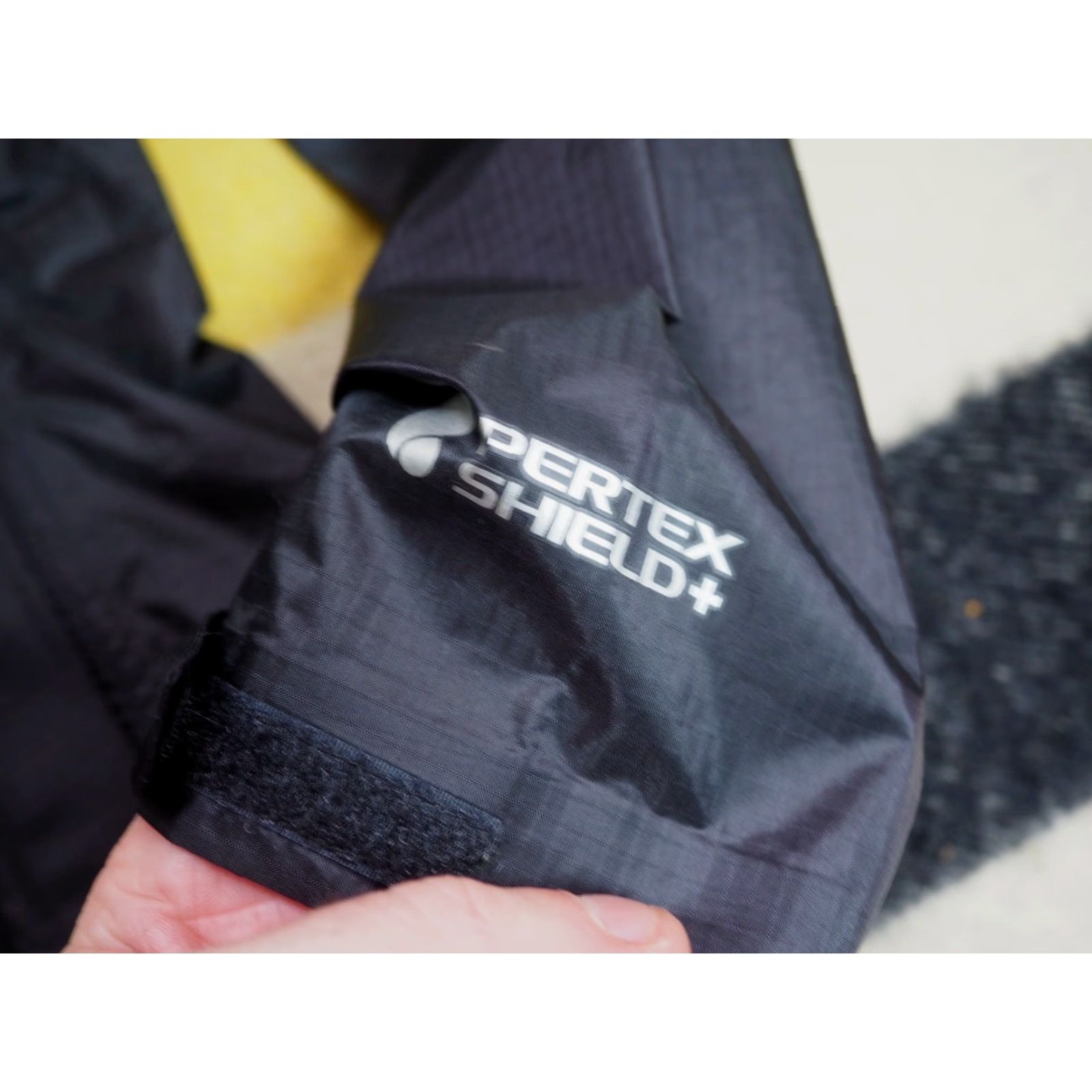 Outdoor Research Outdoor Research OR Helium Rambler Black Hooded Windbreaker Jacket Womens XS Size XS / US 0-2 / IT 36-38 - 6 Thumbnail