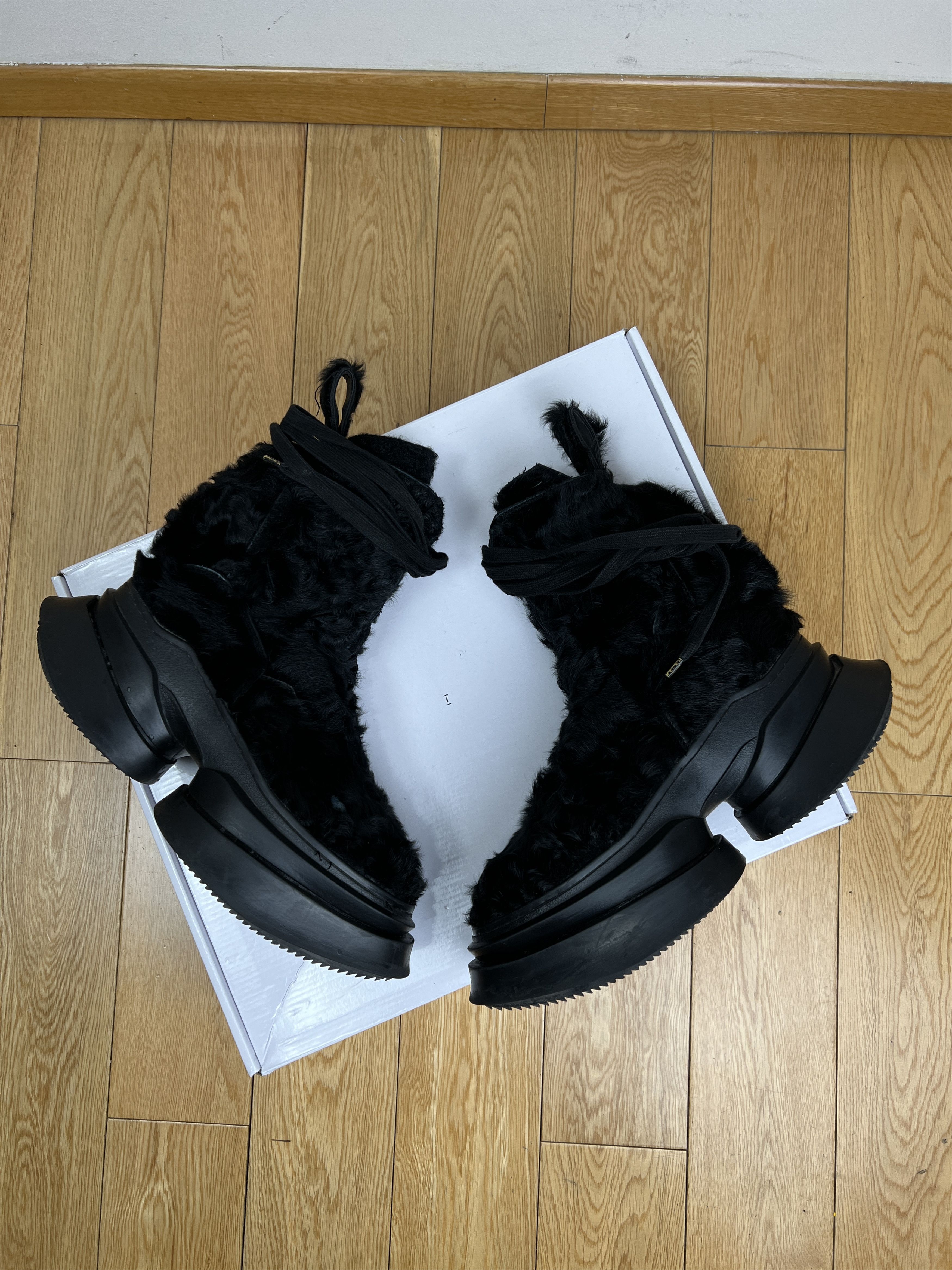 Julius Lamb Hair Shell Boots Size US 10 / EU 43 - 3 Thumbnail