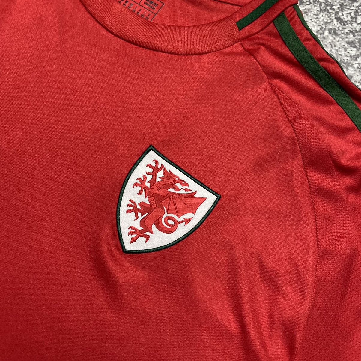Other Men’s Adidas FC Wales National soccer jersey Size US XXL / EU 58 / 5 - 3 Thumbnail