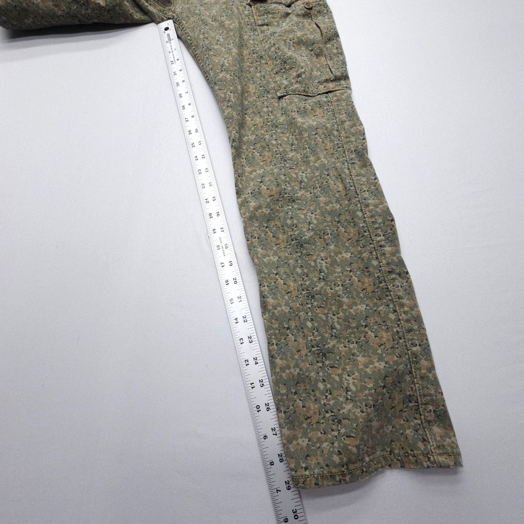 Levi's Levi's Slim Straight Cargo Pants Desert Camo Mens 36 x 32 (Actual 29" Ins) Twill Size US 36 / EU 52 - 5 Thumbnail