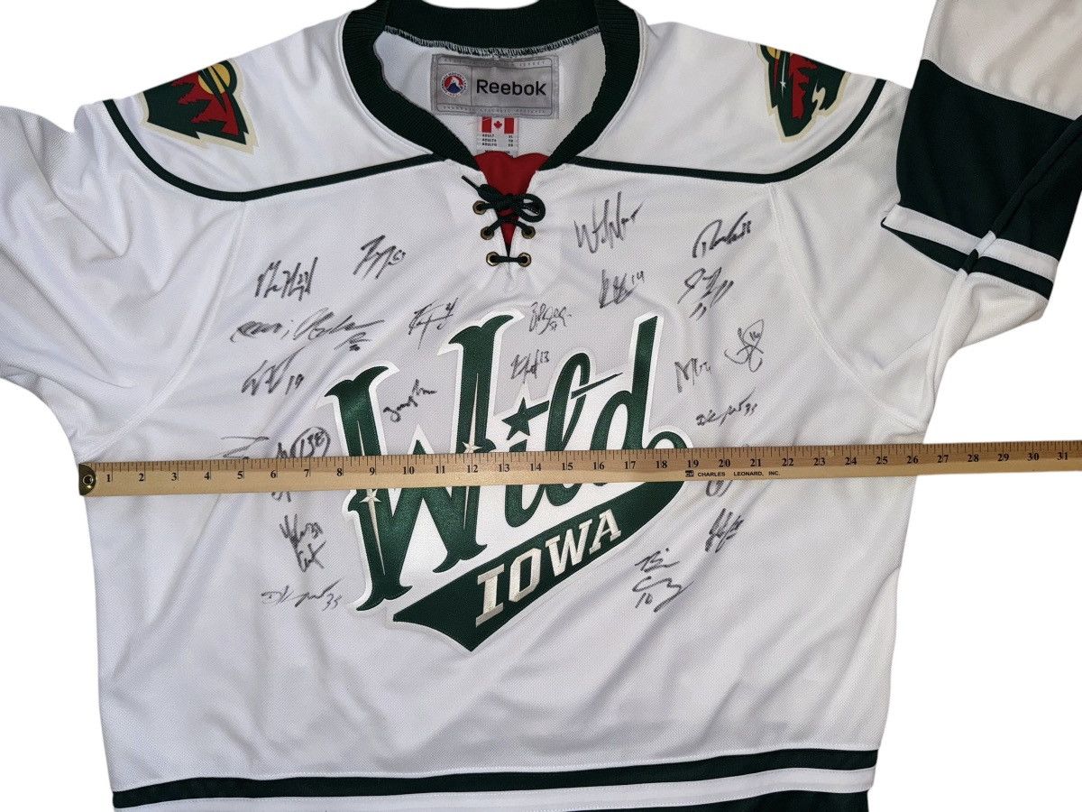 Reebok IOWA WILD SIGNED REEBOK Jersey Shirt size XL Size US XL / EU 56 / 4 - 2 Thumbnail