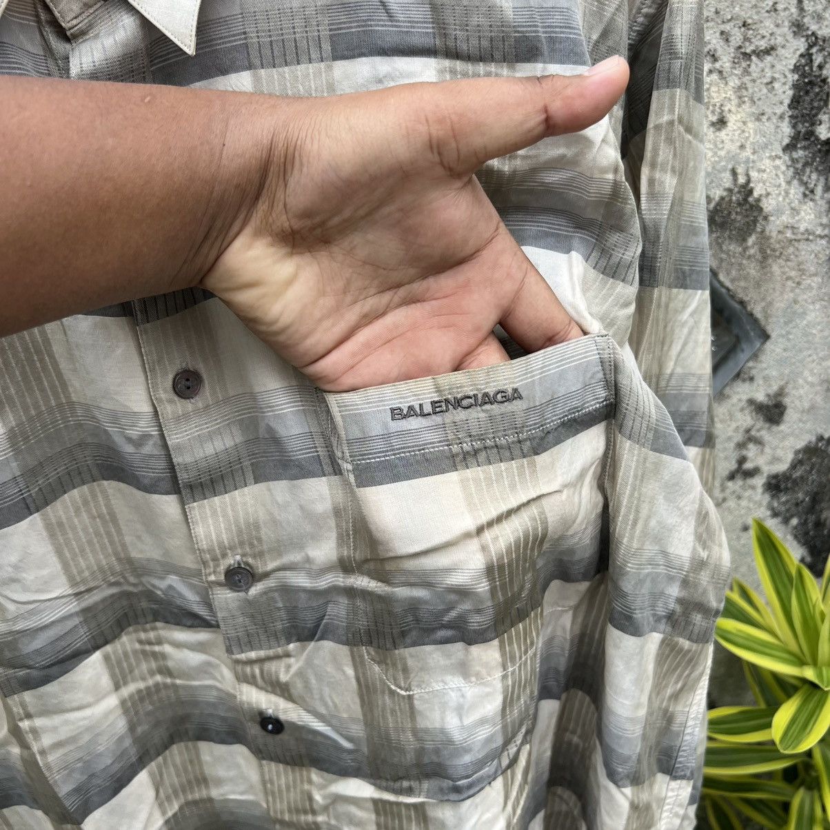 Balenciaga “VINTAGE” BALENCIAGA SPORTS BUTTON UP SHIRTS Size US L / EU 52-54 / 3 - 11 Thumbnail
