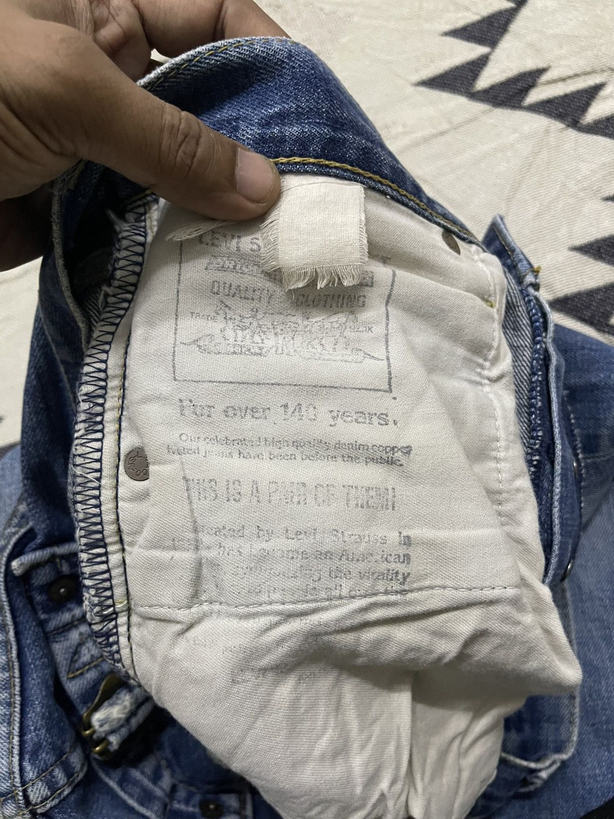 Levi's Vintage Clothing VINTAGE LEVIS 702 BIG E HOODED SELVEDGE DENIM JEANS Size US 32 / EU 48 - 12 Thumbnail