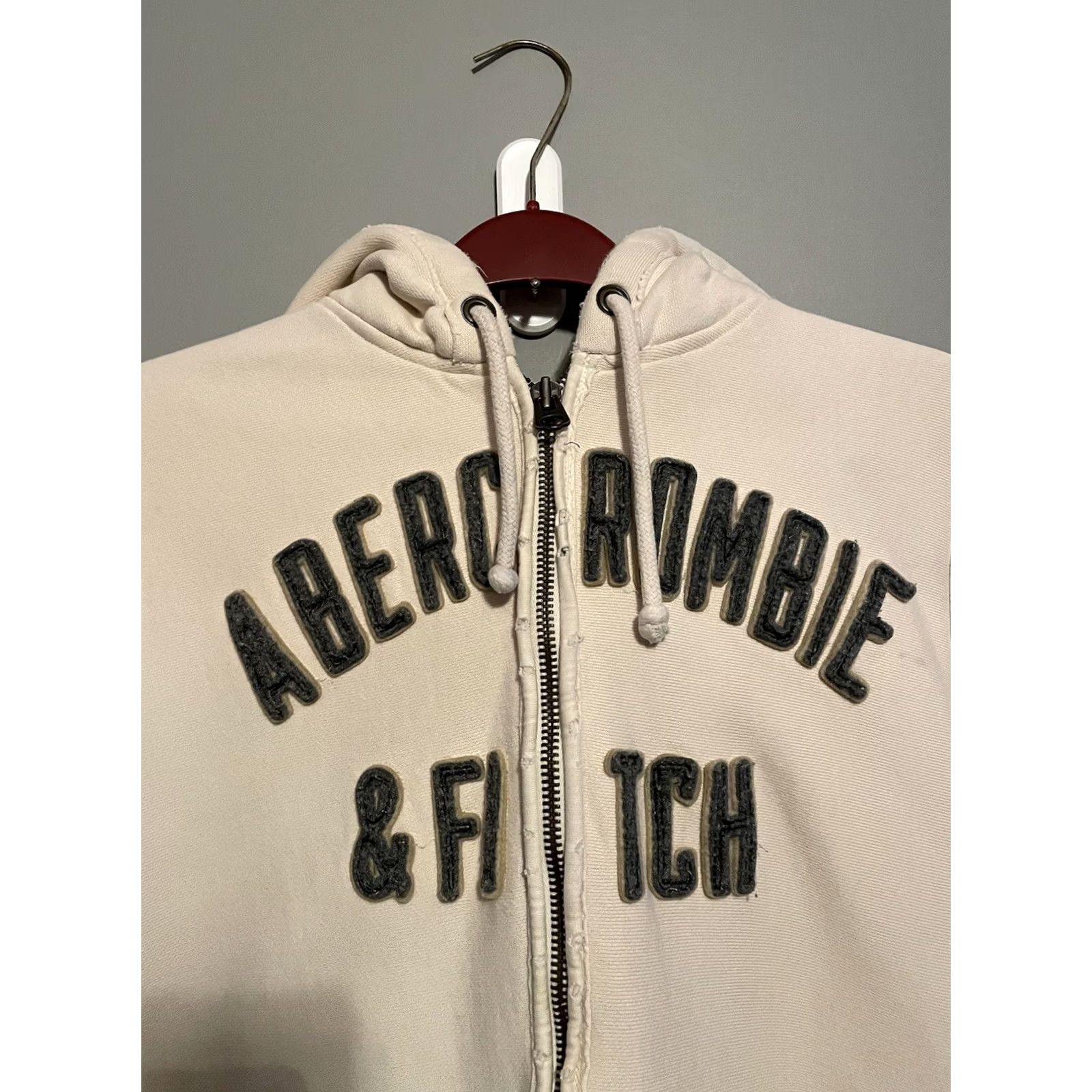 Abercrombie & Fitch VINTAGE Abercrombie & Fitch Full Zip Hoodie Men's L Beige Embroidered 90s Classic Preppy Heavyweight Hooded Pockets Size US L / EU 52-54 / 3 - 2 Thumbnail