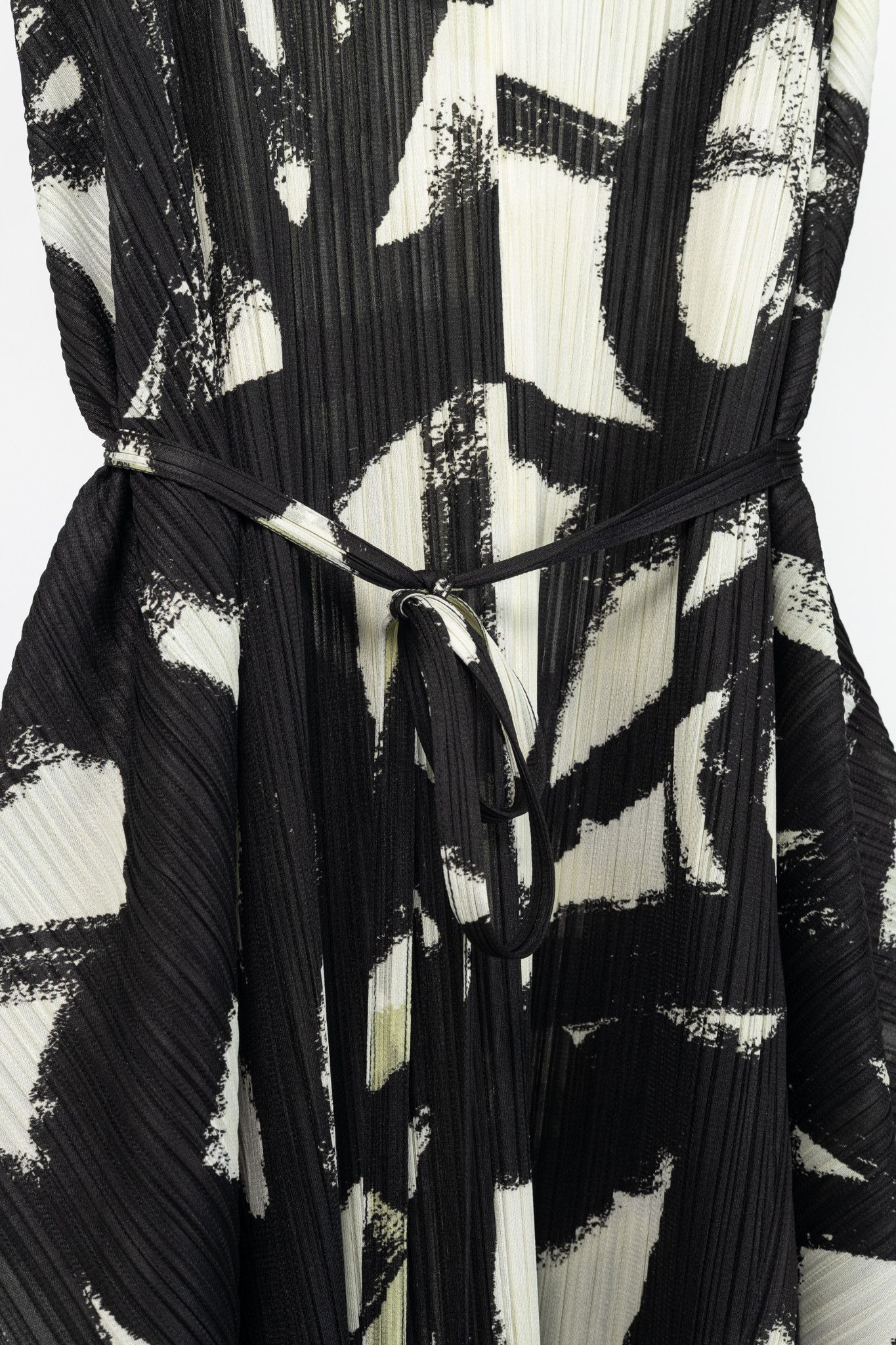 Pleats Please Issey Miyake Pleats Please Issey Miyake Spin Printed Midi Swing Dress Size XL / US 12-14 / IT 48-50 - 5 Thumbnail