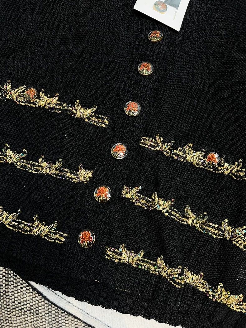 Chanel Chanel 25A handicraft workshop black gold tassel knitted c Size XS / US 0-2 / IT 36-38 - 4 Thumbnail