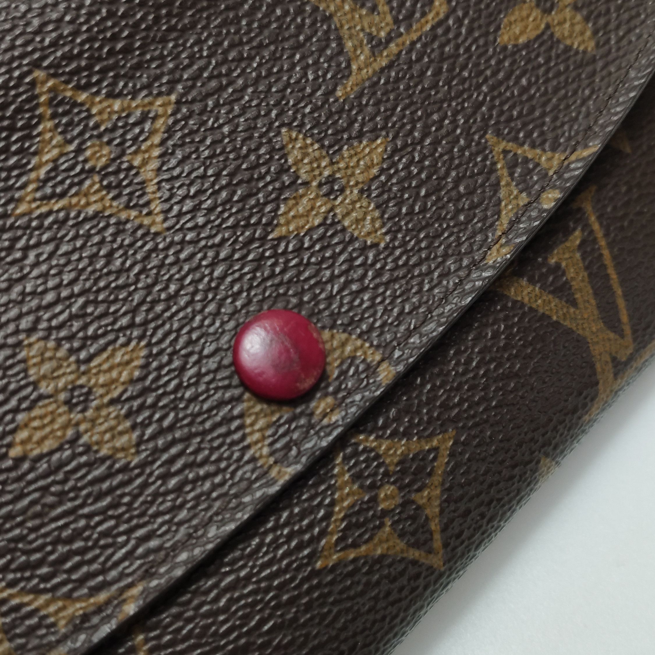 Louis Vuitton Louis Vuitton (LV) EmilieMonogram print snap wallet -y2506 Size ONE SIZE - 7 Thumbnail
