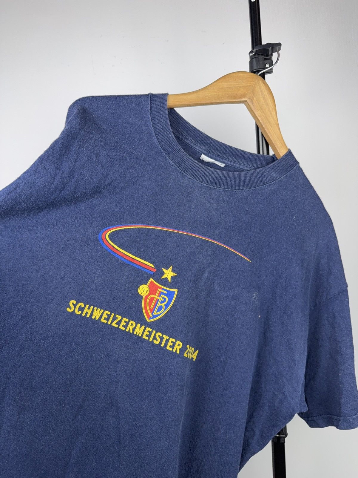 Vintage Vintage 00s FC Basel Schweizermeister 2004 Soccer T Shirt Size US XL / EU 56 / 4 - 6 Thumbnail