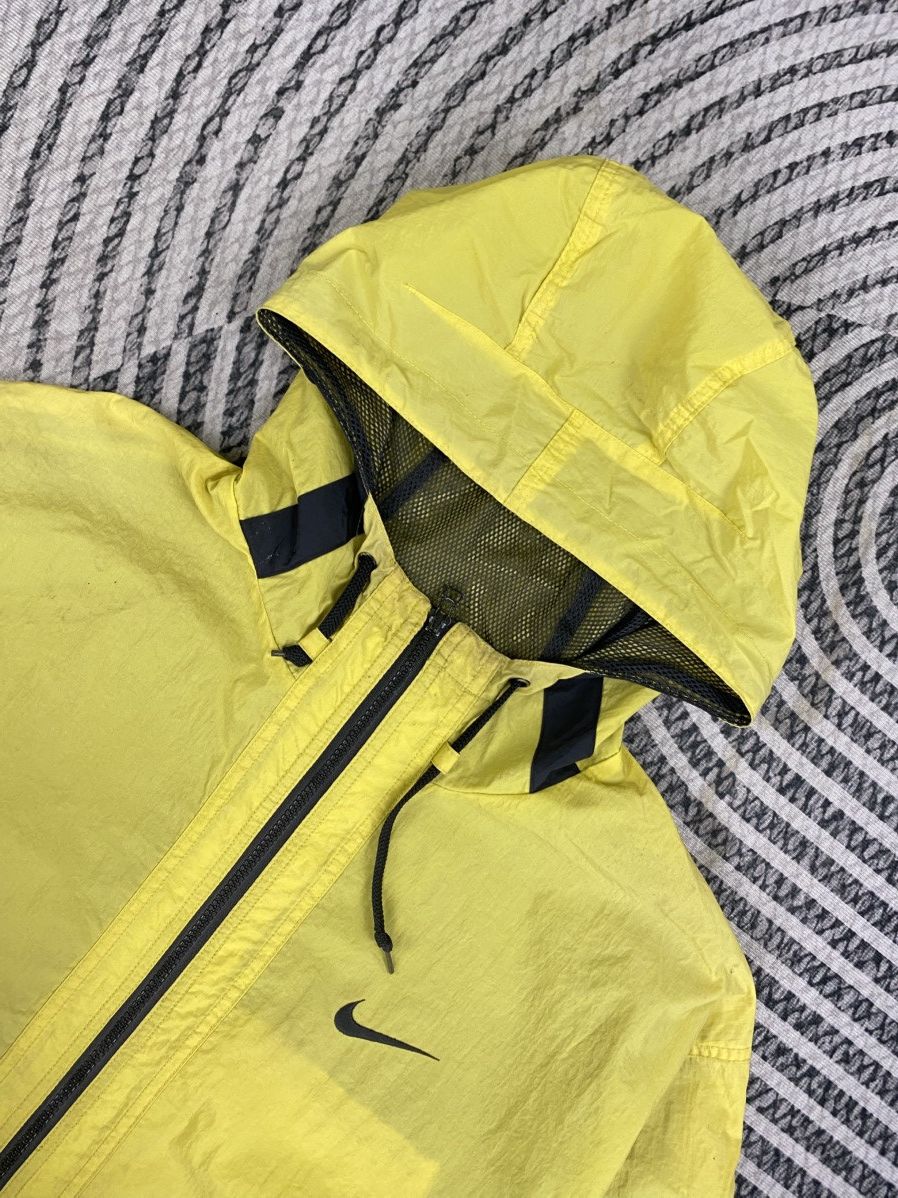 Nike Vintage 90’S Nike Yellow Fleece Lined Hooded Windbreaker Size US L / EU 52-54 / 3 - 6 Thumbnail