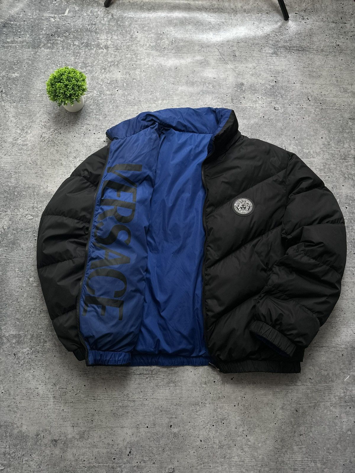 Versace Gianni Versace Medusa Down Puffer Reversible Luxury Jacket Size US L / EU 52-54 / 3 - 2 Thumbnail