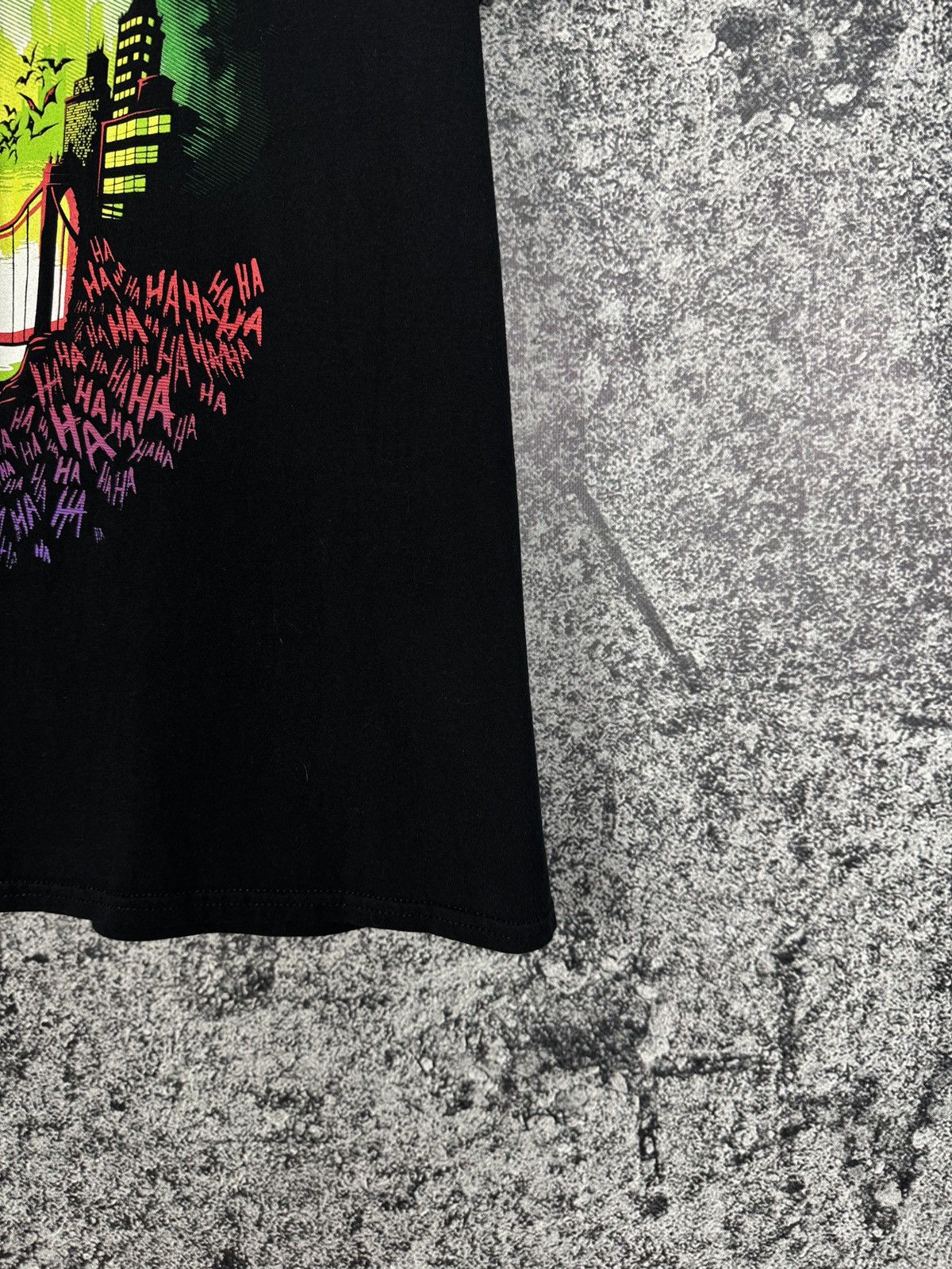Vintage Joker DC Comics T-Shirt Batman Villain Graphic Tee HaHa Sz M Size US M / EU 48-50 / 2 - 5 Thumbnail