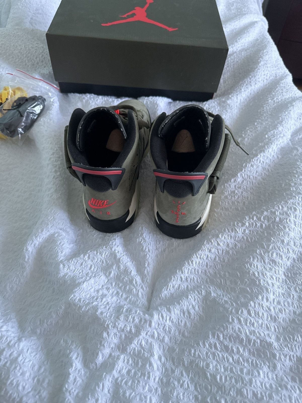 Jordan Brand × Nike × Travis Scott Travis Scott Air Jordan 6 Retro Size US 6 / EU 39 - 3 Thumbnail