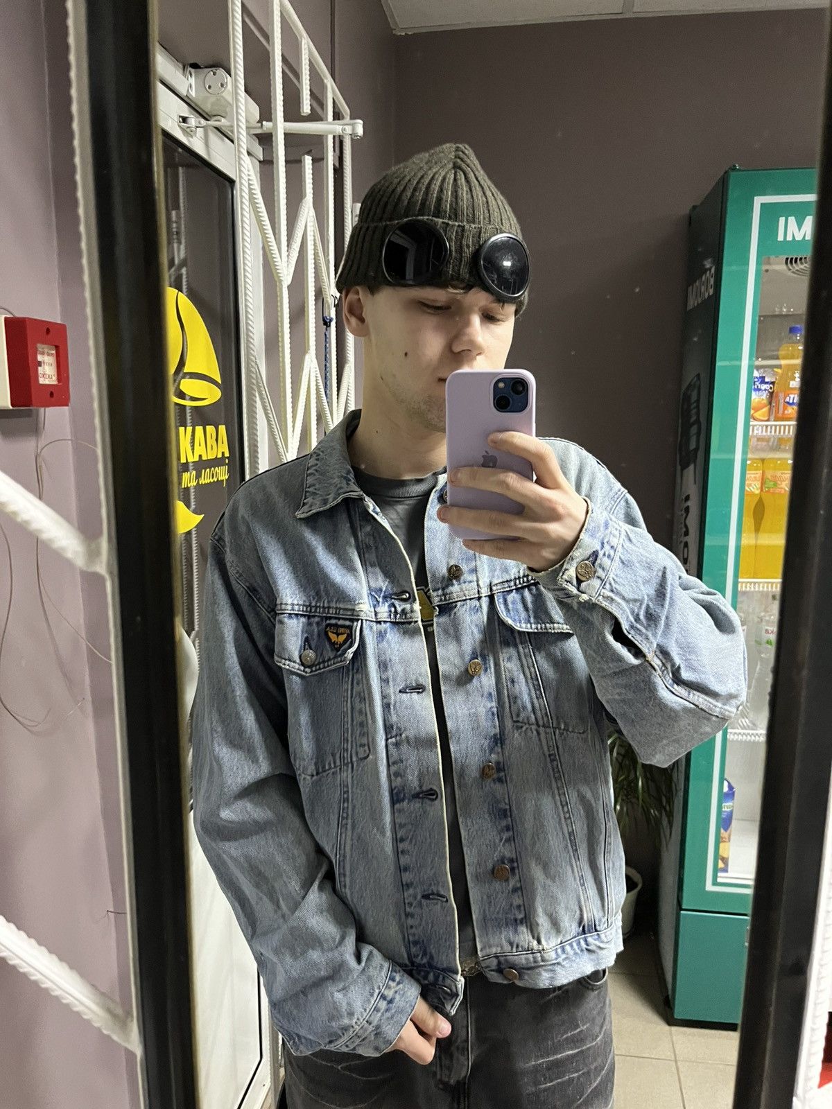 Avirex Rare Vintage Avirex Distreesed Denim Jacket Size US XL / EU 56 / 4 - 2 Thumbnail