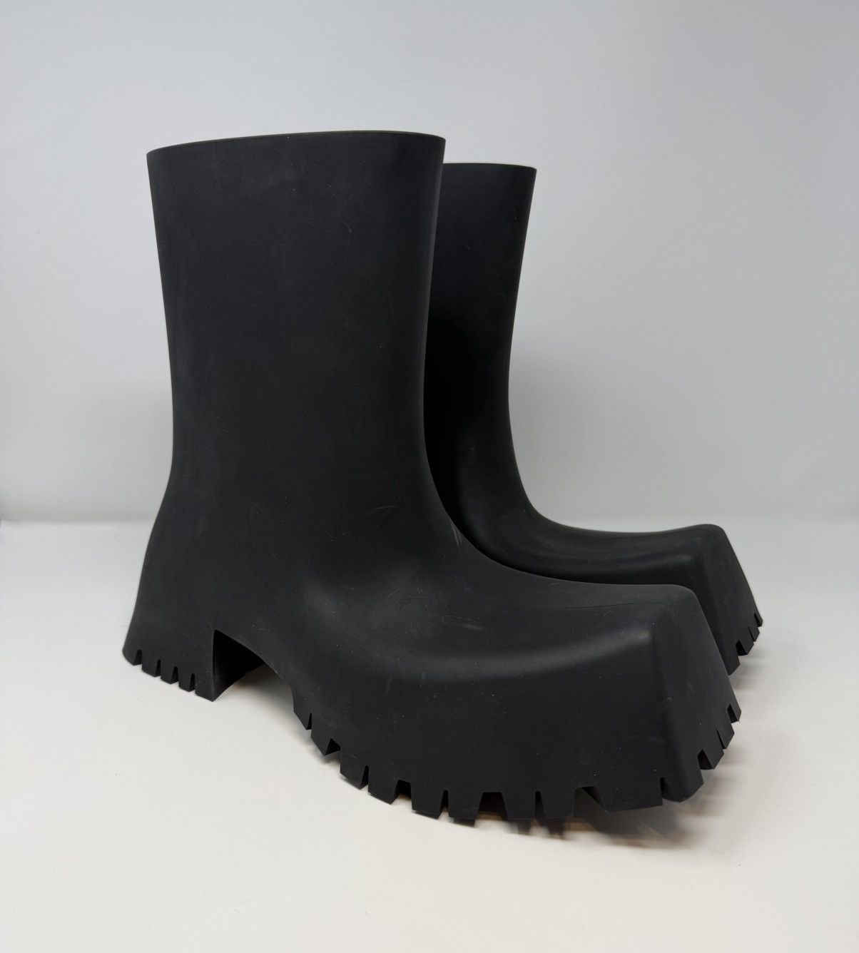 Balenciaga Balenciaga Trooper Rubber Boots Black Size US 12 / EU 45 - 1 Thumbnail