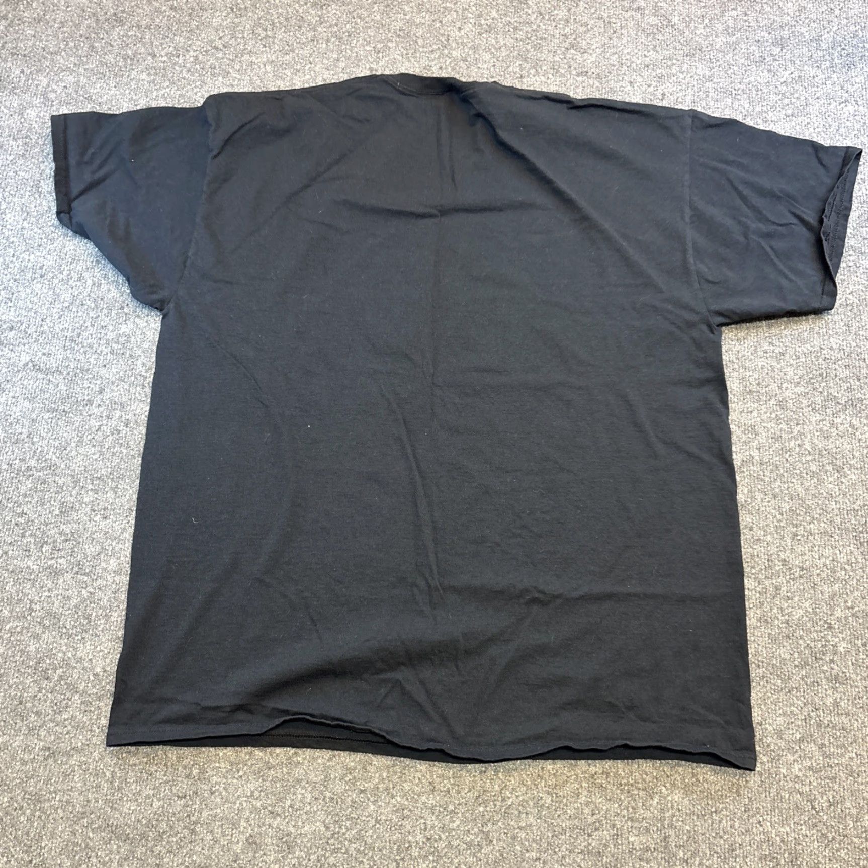 Fruit Of The Loom VINTAGE Howling Wolf T-Shirt Fruit Of The Loom Heavy Tag Retro 2XL Black Mens T-Shirt Y2K Neon Lighting Size US XXL / EU 58 / 5 - 4 Thumbnail