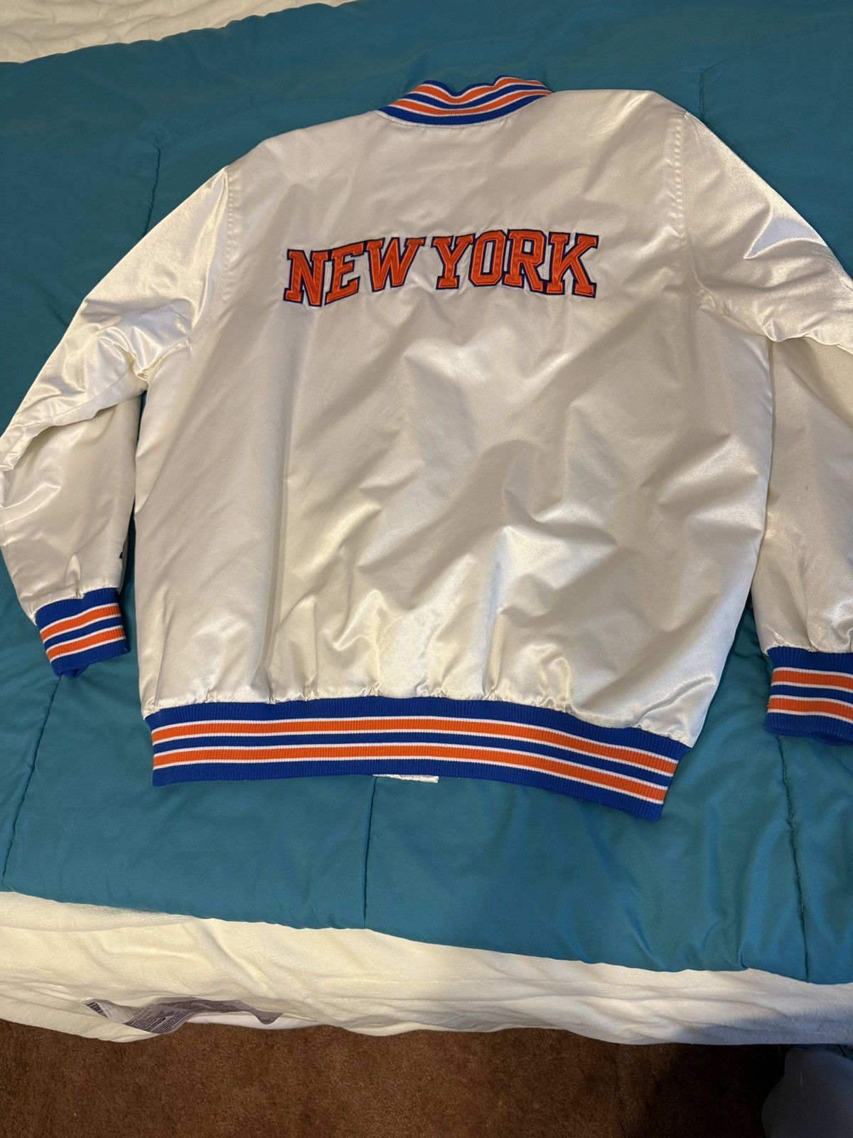 Starter Rare New York Knicks “White Christmas” Satin Starter Jacket Size US XXL / EU 58 / 5 - 2 Thumbnail