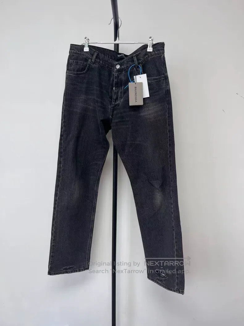 Balenciaga Balenciaga Solid Color Loose Straight Leg Denim Pants - Me Size US 33 - 1 Thumbnail
