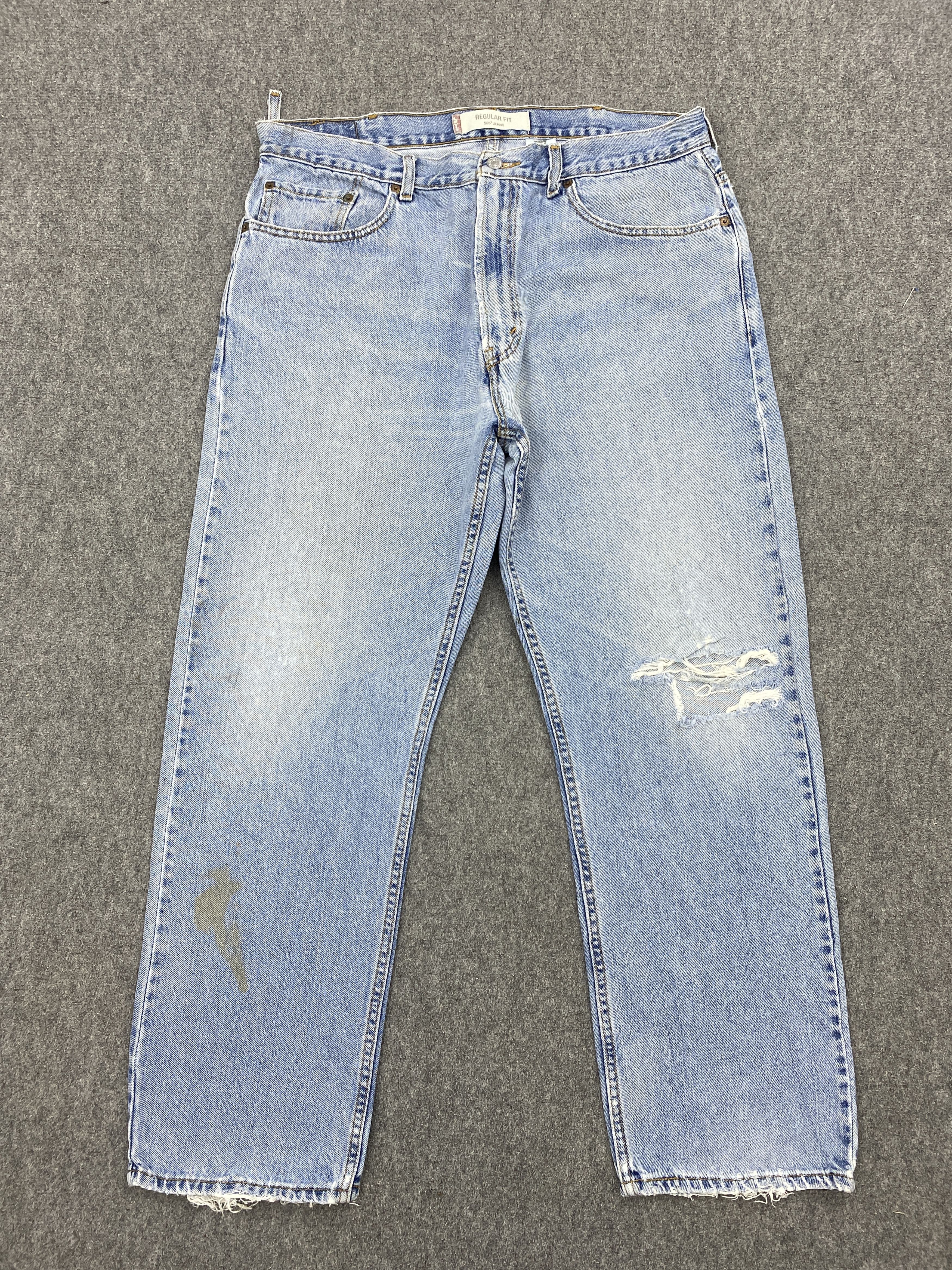 image of Levis 505 Regular Fit Jeans in Blue Denim, Men's (Size 37)