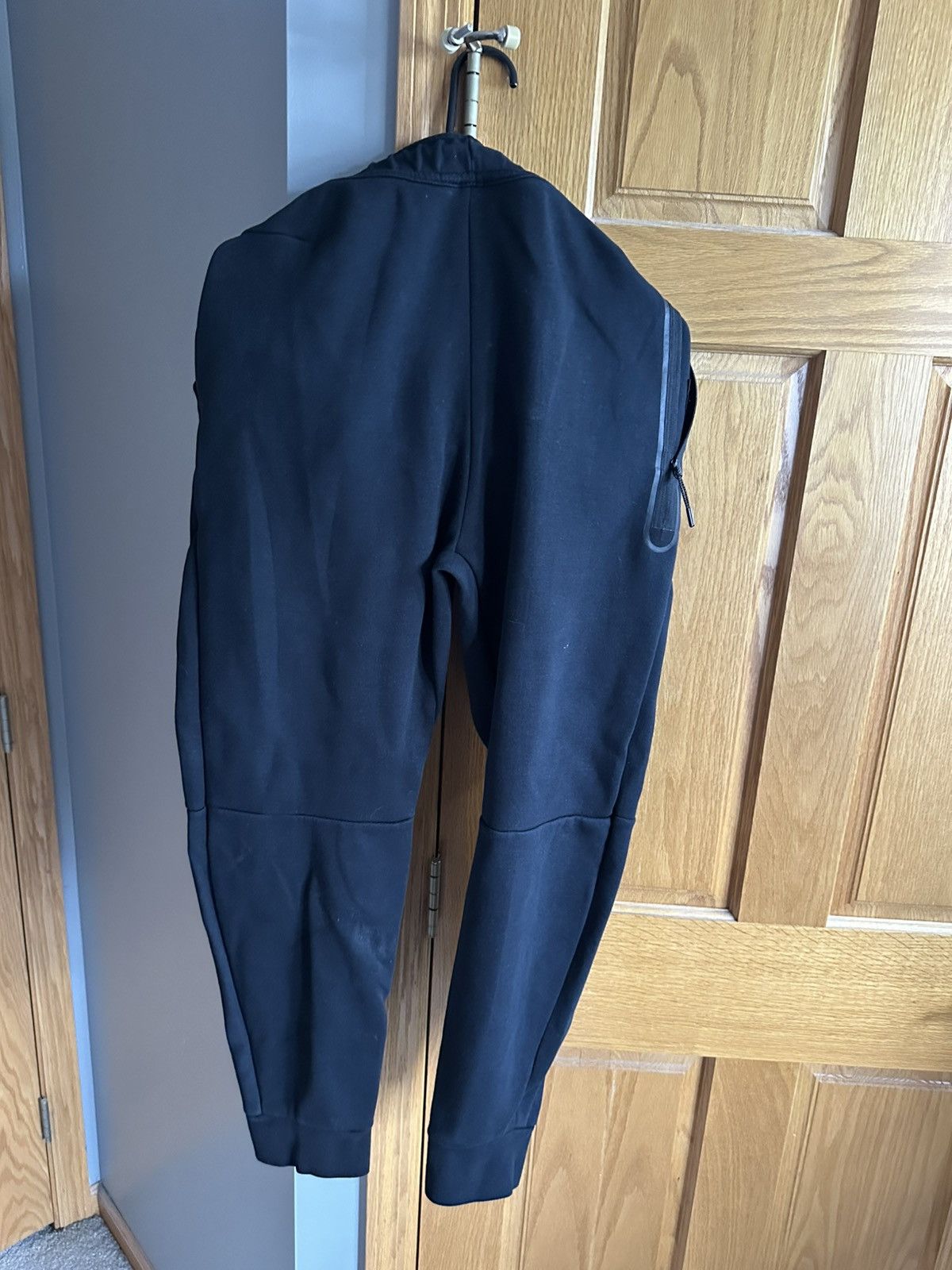 Nike Nike Sportswear Tech Fleece Joggers Size US 34 / EU 50 - 2 Thumbnail