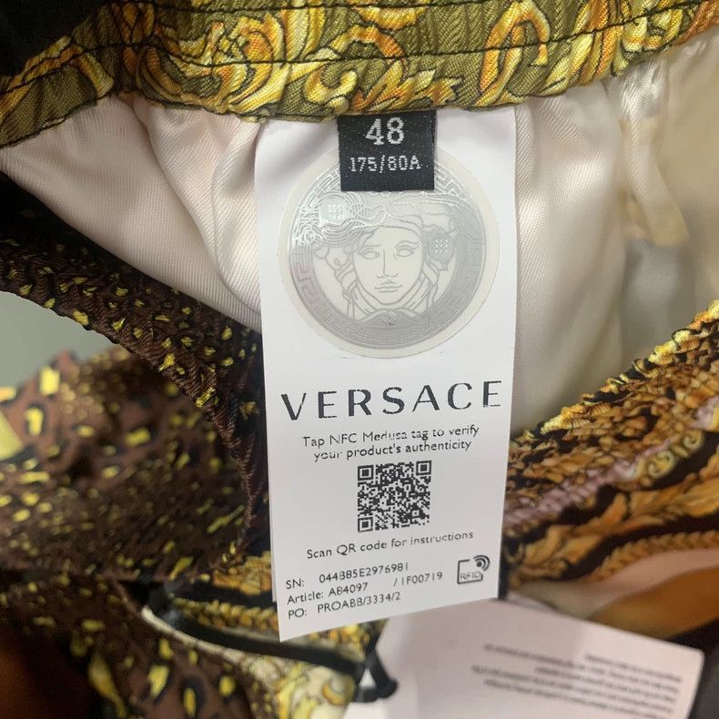 Versace Versace Mulberry silk shorts Size US 32 / EU 48 - 6 Thumbnail