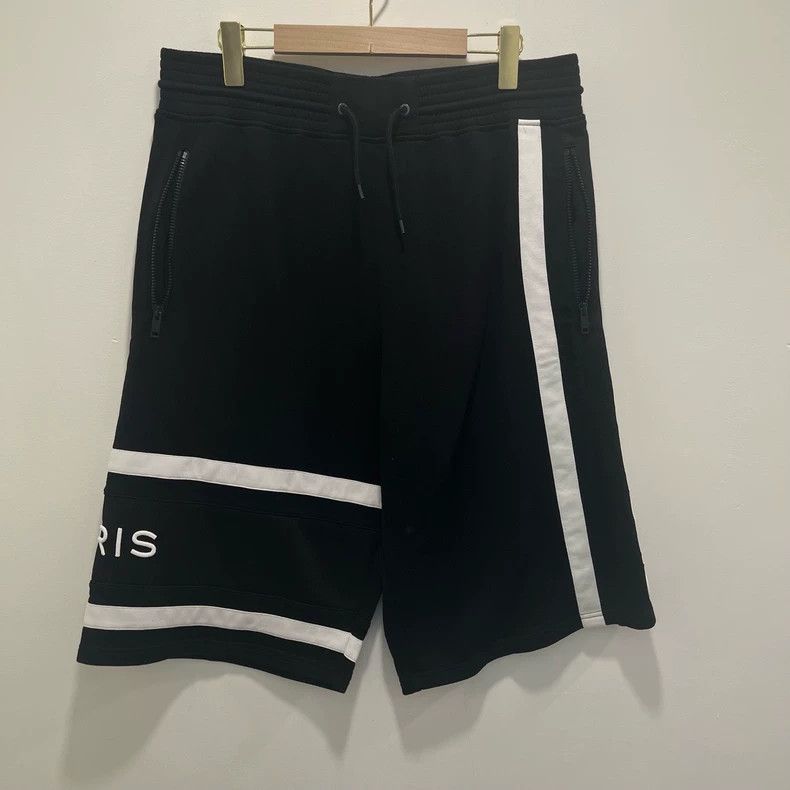 ショートパンツ GIVENCHY Embroidery shorts Givenchy Nylon Swim Shorts with Embroidered Logo men