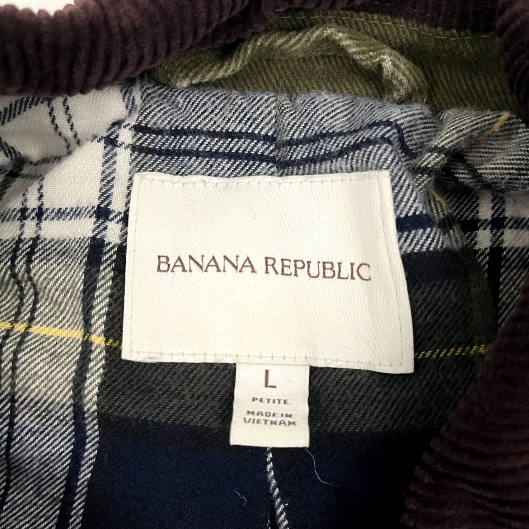 Banana Republic Banana Republic Barn Coat Jacket Womens Petite L Olive Green Fireman Flannel Jacket Housewarming Mens Womens Girls Boys Size L / US 10 / IT 46 - 2 Thumbnail