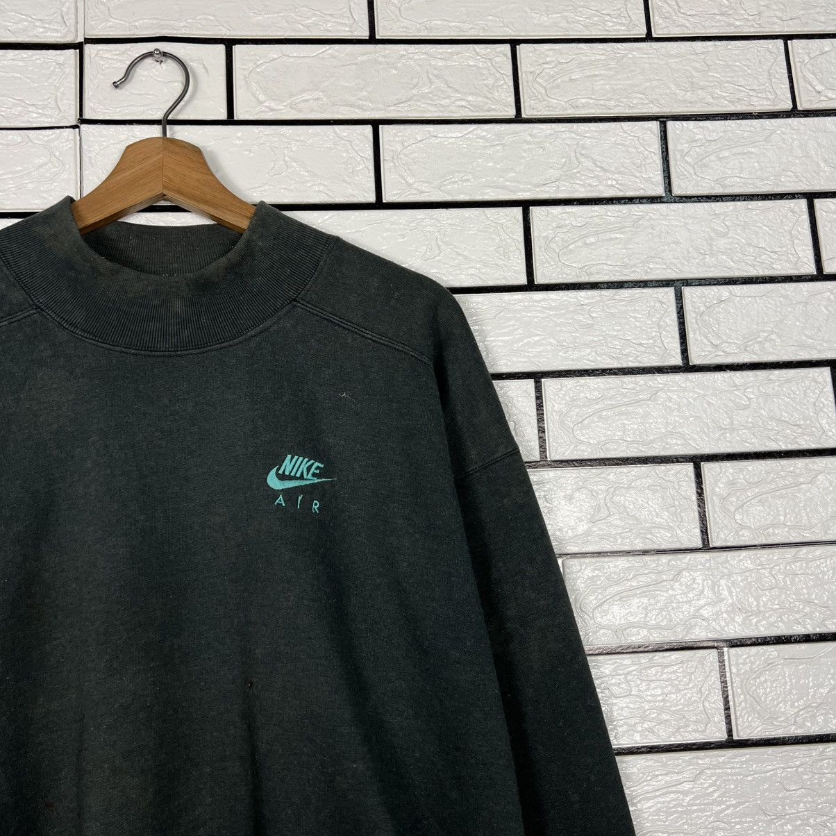 Nike Vintage 90's NIKE AIR Embroidered Logo Sweatshirt #4268-C194 Size US M / EU 48-50 / 2 - 4 Thumbnail