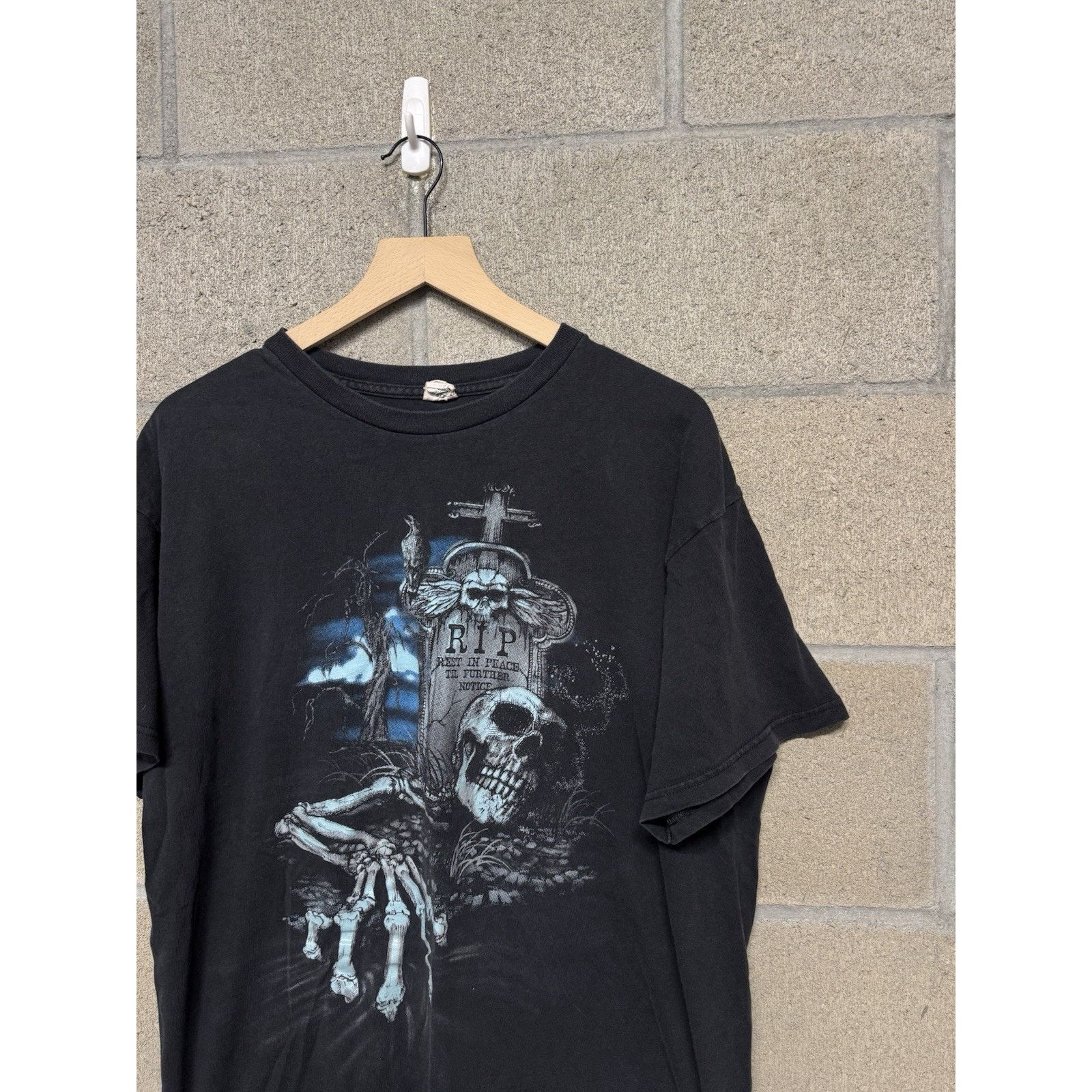 Delta Rip Skeleton Grave Black T Shirt Men Xl Goth Grunge Size US XL / EU 56 / 4 - 2 Thumbnail