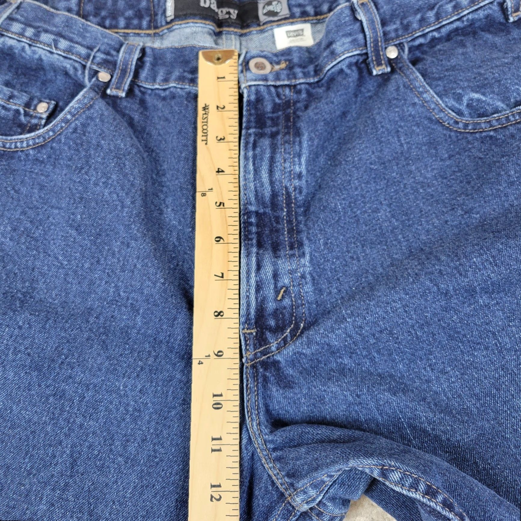 Levi's VINTAGE Levi's Silvertab Jeans 90s Baggy Mens 38x30 Blue Distressed Denim Cotton 5-Pocket USA 3-Button Zip Relaxed Wide-Leg Pants Jeans Mens Size US 38 / EU 54 - 6 Thumbnail