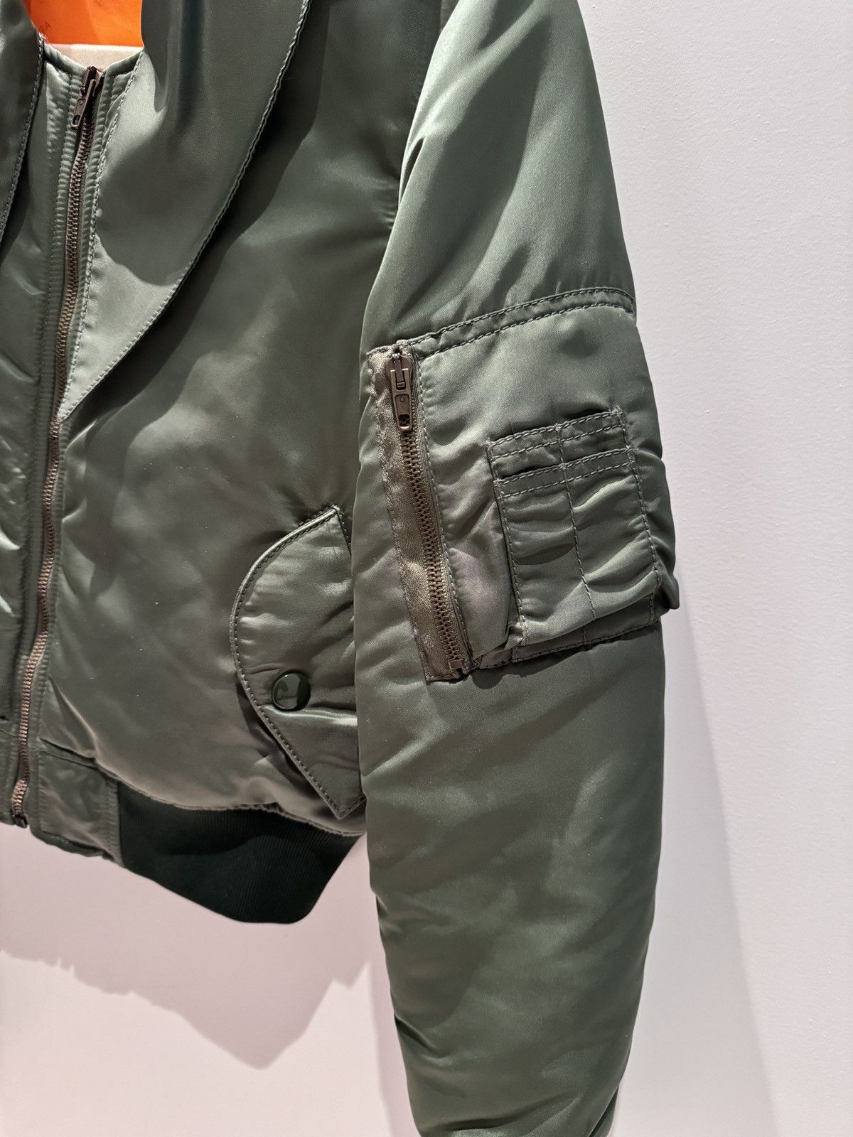 Balenciaga Balenciaga Cropped Olive Green Bomber Jacket Size XS / US 0-2 / IT 36-38 - 7 Thumbnail