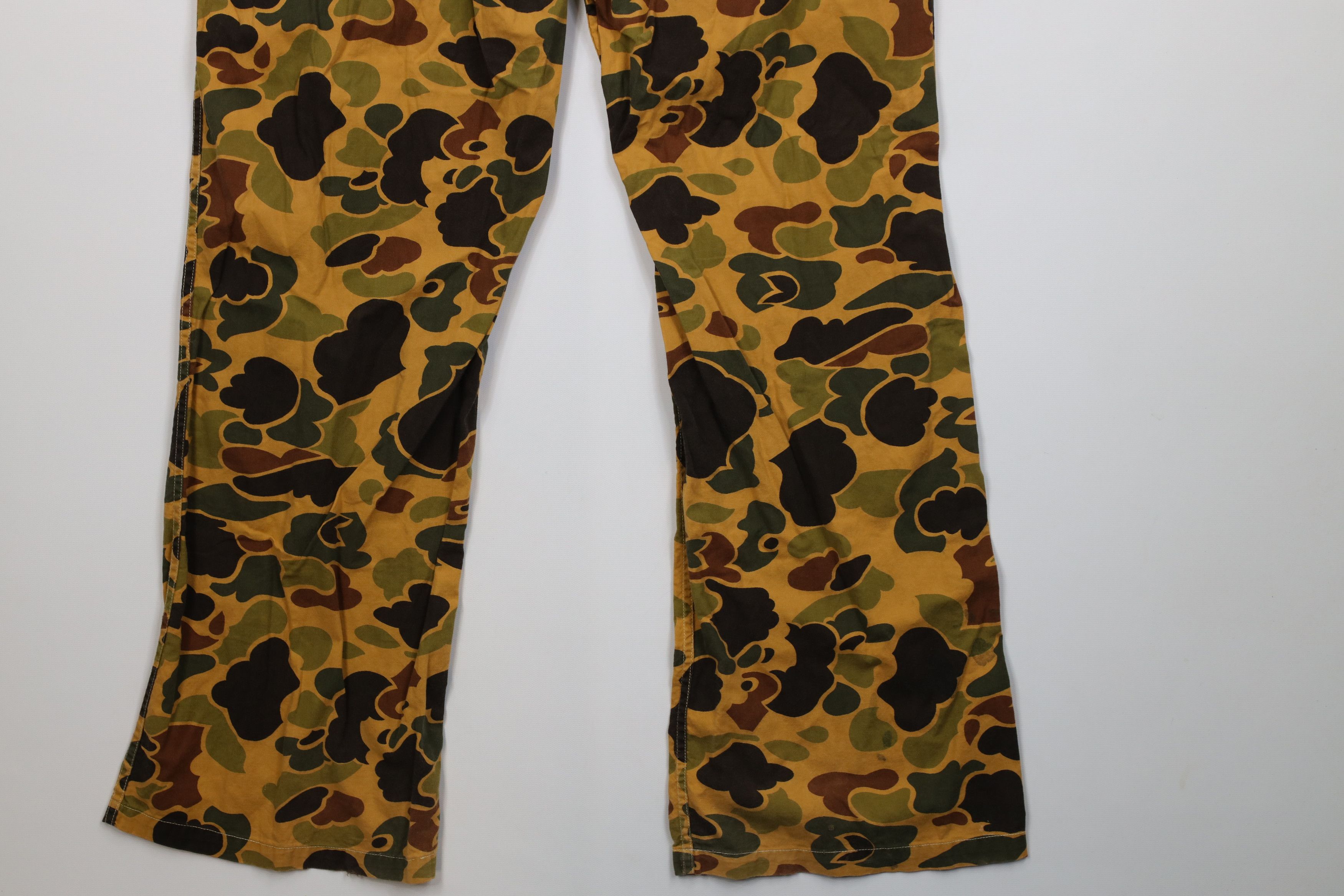 Vintage Vintage 60s 70s Streetwear Camouflage Wide Leg Pants USA Size US 34 / EU 50 - 14 Thumbnail