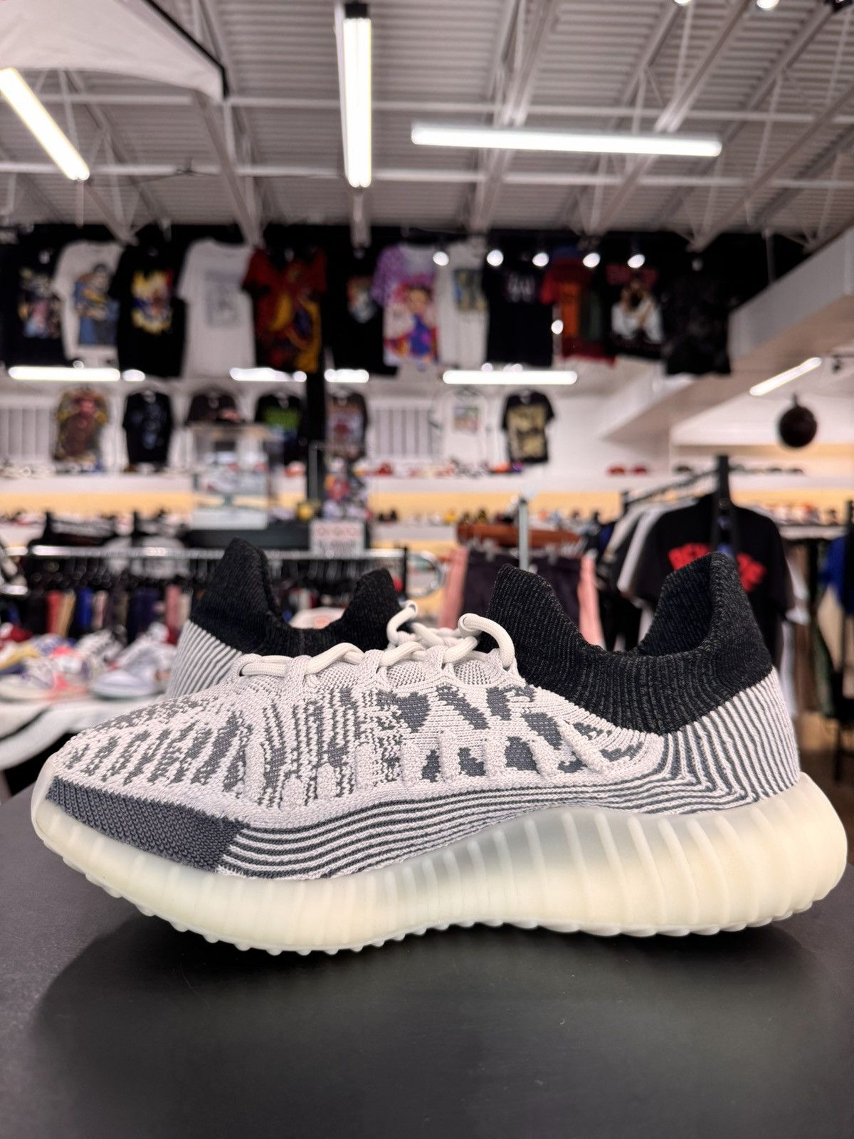 Yeezy Yeezy 350 V2 CMPCT Slate Panda Size 9 (2023) Size US 9 / EU 42 - 4 Thumbnail