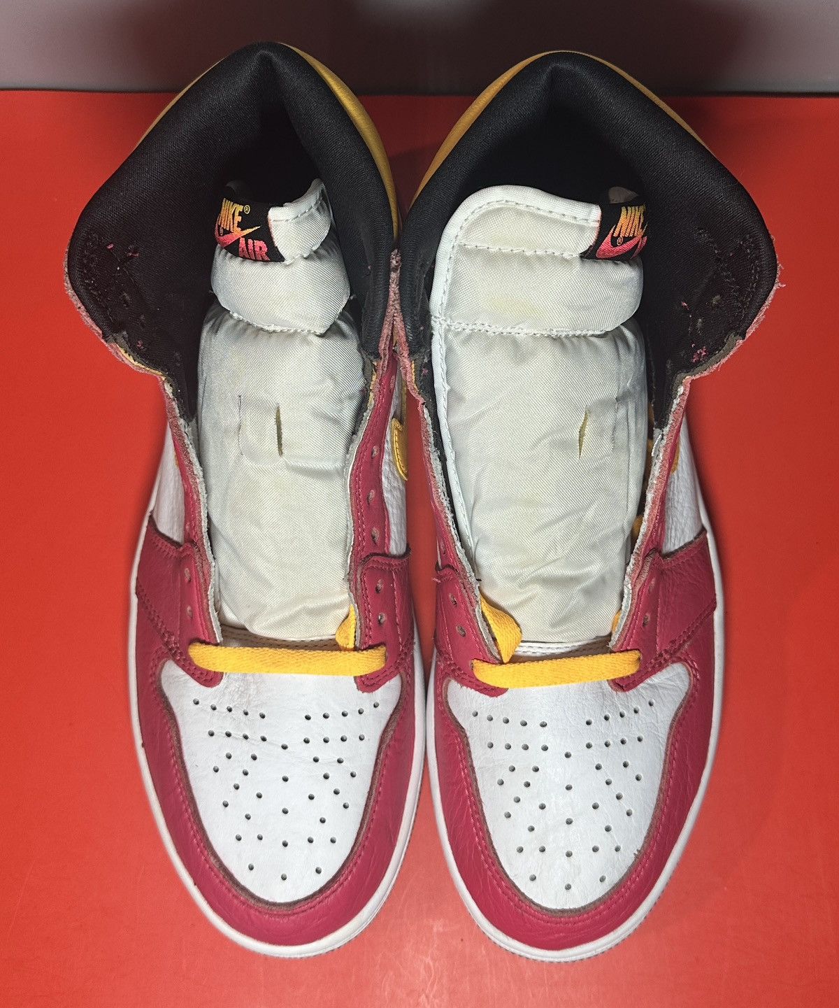 Jordan Brand Size 10 - Jordan 1 Retro High OG Light Fusion Red 2021 Size US 10 / EU 43 - 4 Thumbnail