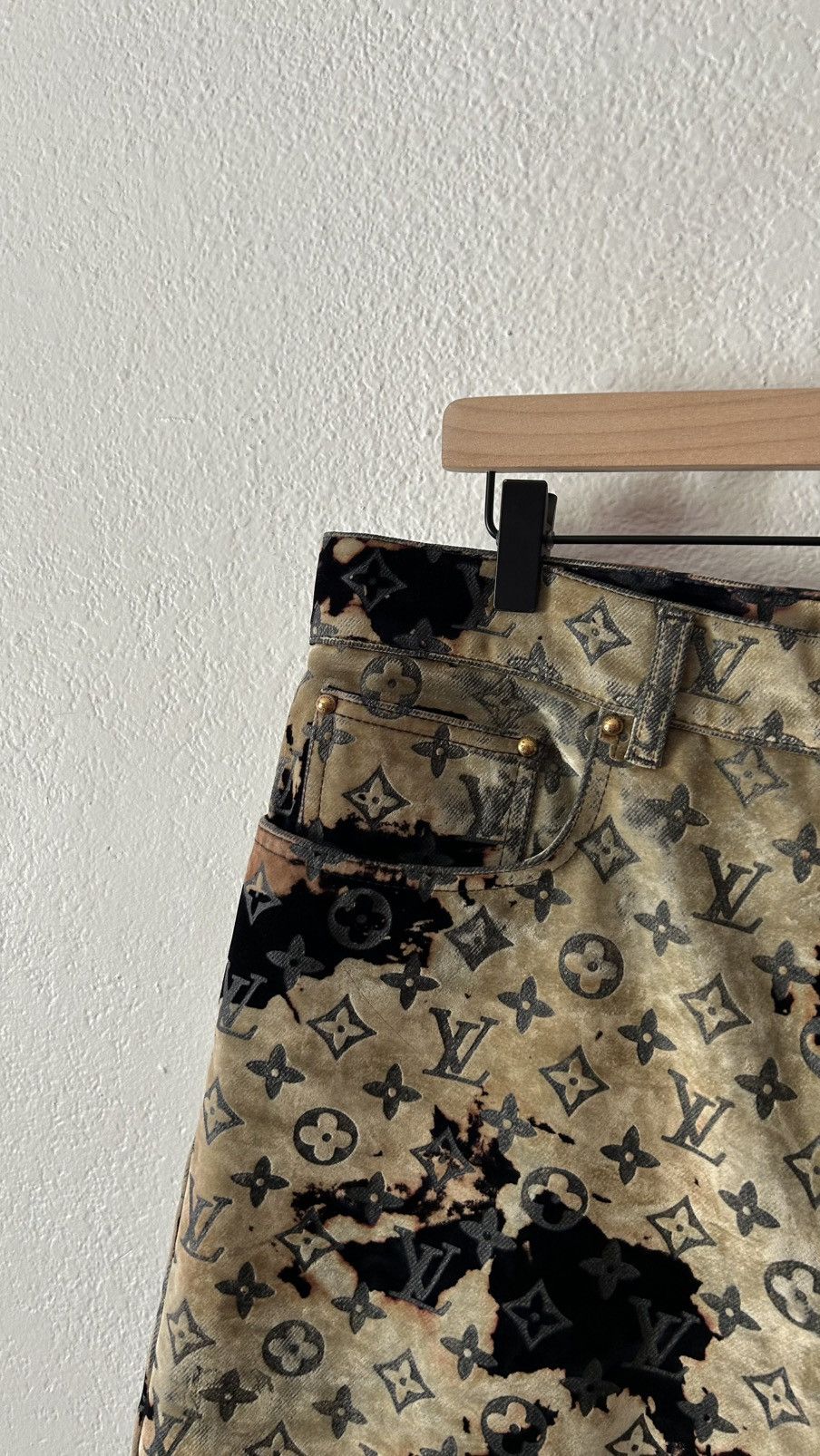 Louis Vuitton Louis Vuitton Fire Cloud Pants Size US 32 / EU 48 - 8 Thumbnail