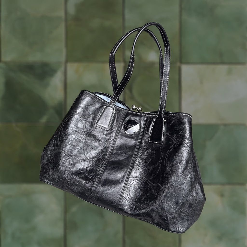 Coach Coach Black Patent Leather Shoulder Bag Purse Women’s F15658 Size ONE SIZE - 1 Thumbnail