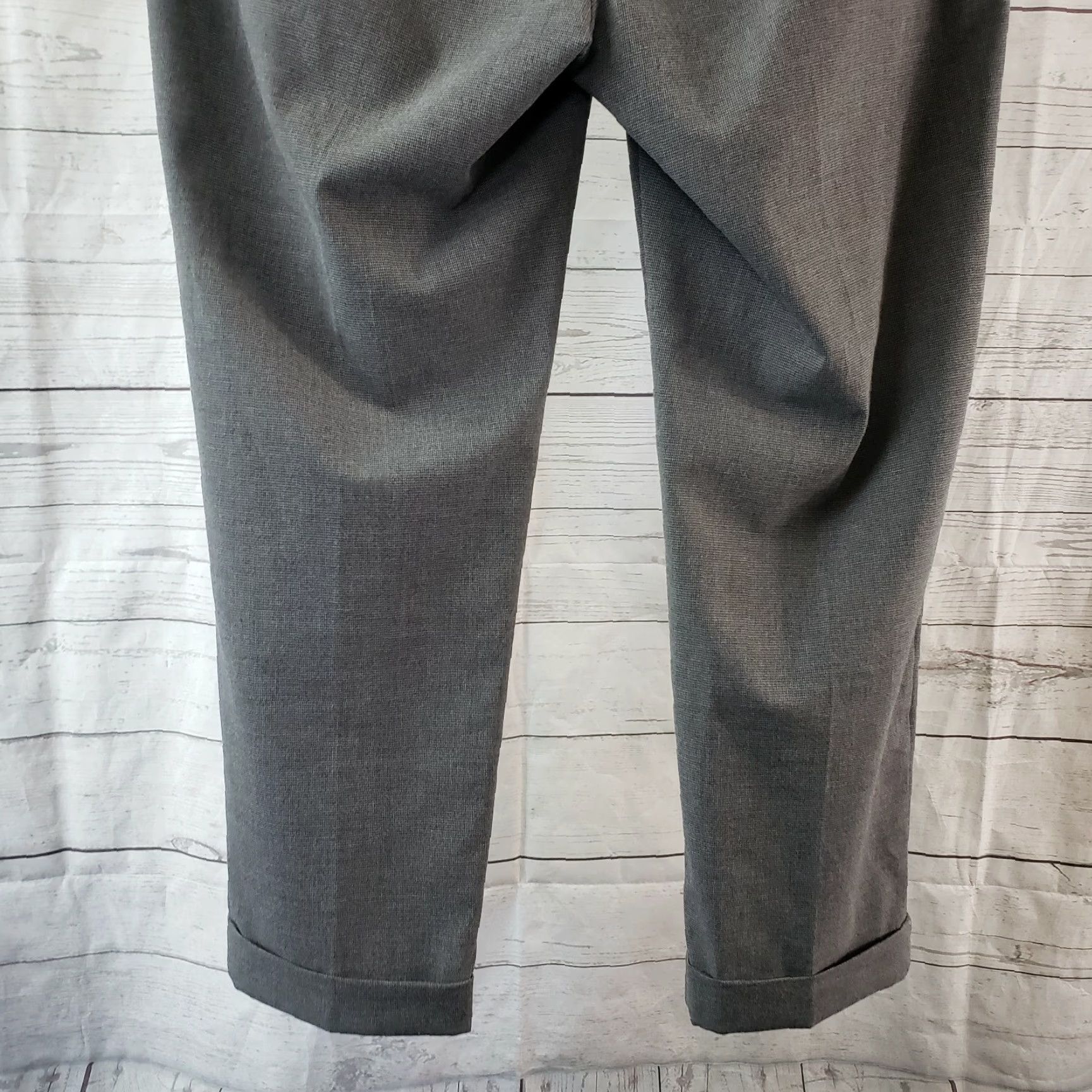 Banana Republic Banana Republic Womens Cropped Pants Sz 8 Gray Mid Rise Cuffed Pants Womens Cropped Gray 8 BanRepublic Size 30" / US 8 / IT 44 - 5 Thumbnail