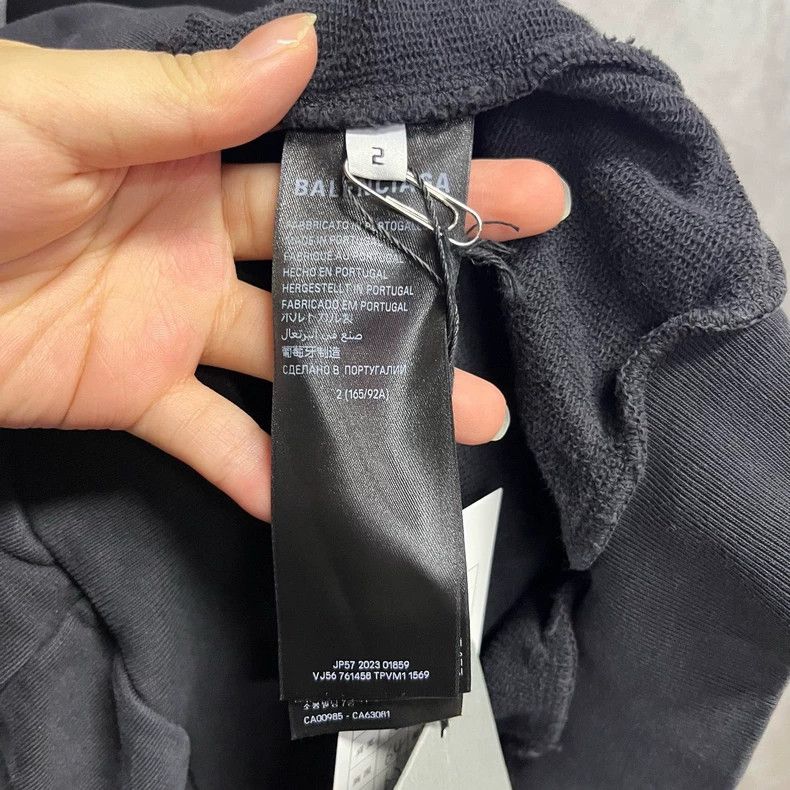 Balenciaga Balenciaga Black monogrammed printed hooded long sleeve sw Size US M / EU 48-50 / 2 - 3 Thumbnail