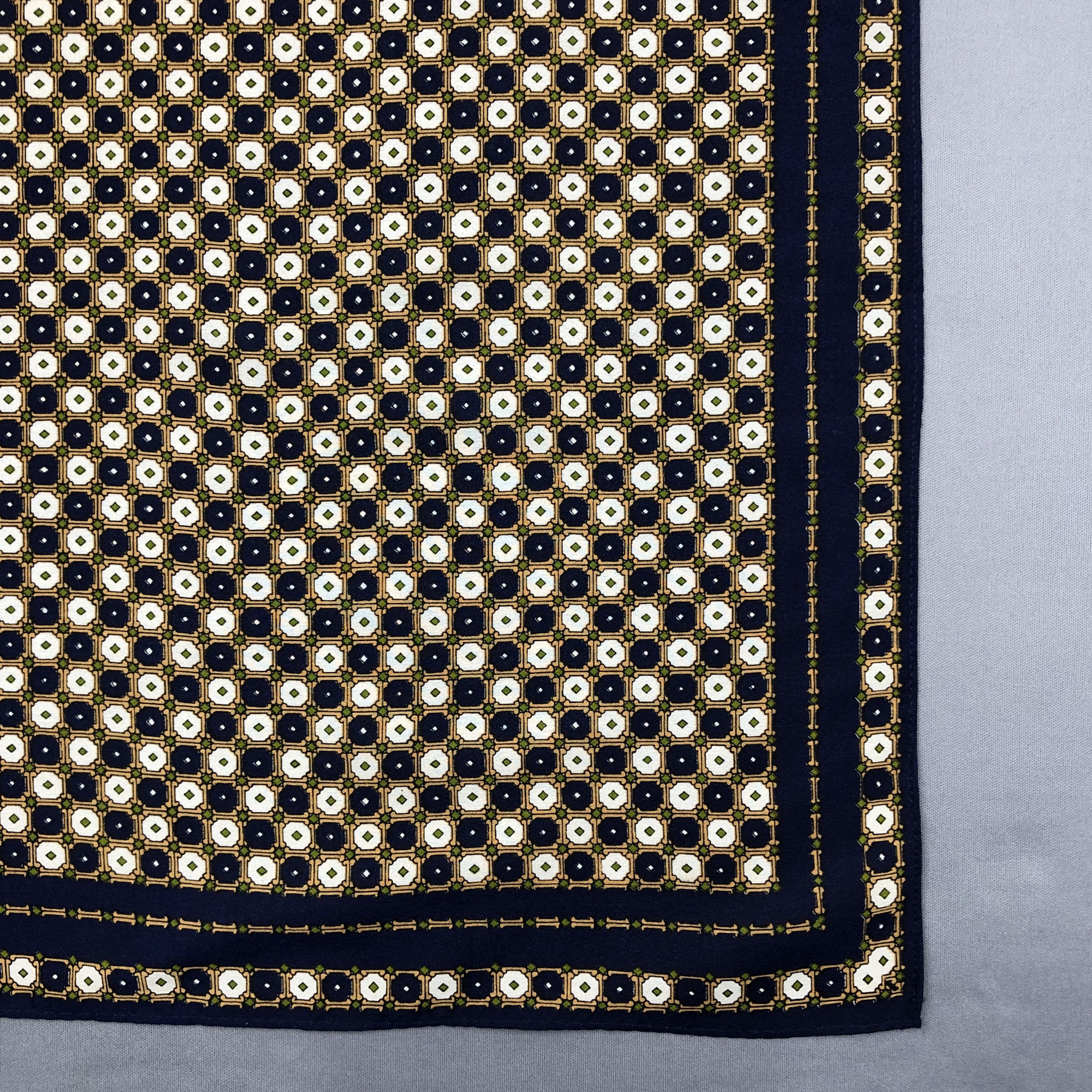 Japanese Brand Vintage SILK Scarf Twill Stole Wraps Scarves - GF60028 Size ONE SIZE - 5 Thumbnail