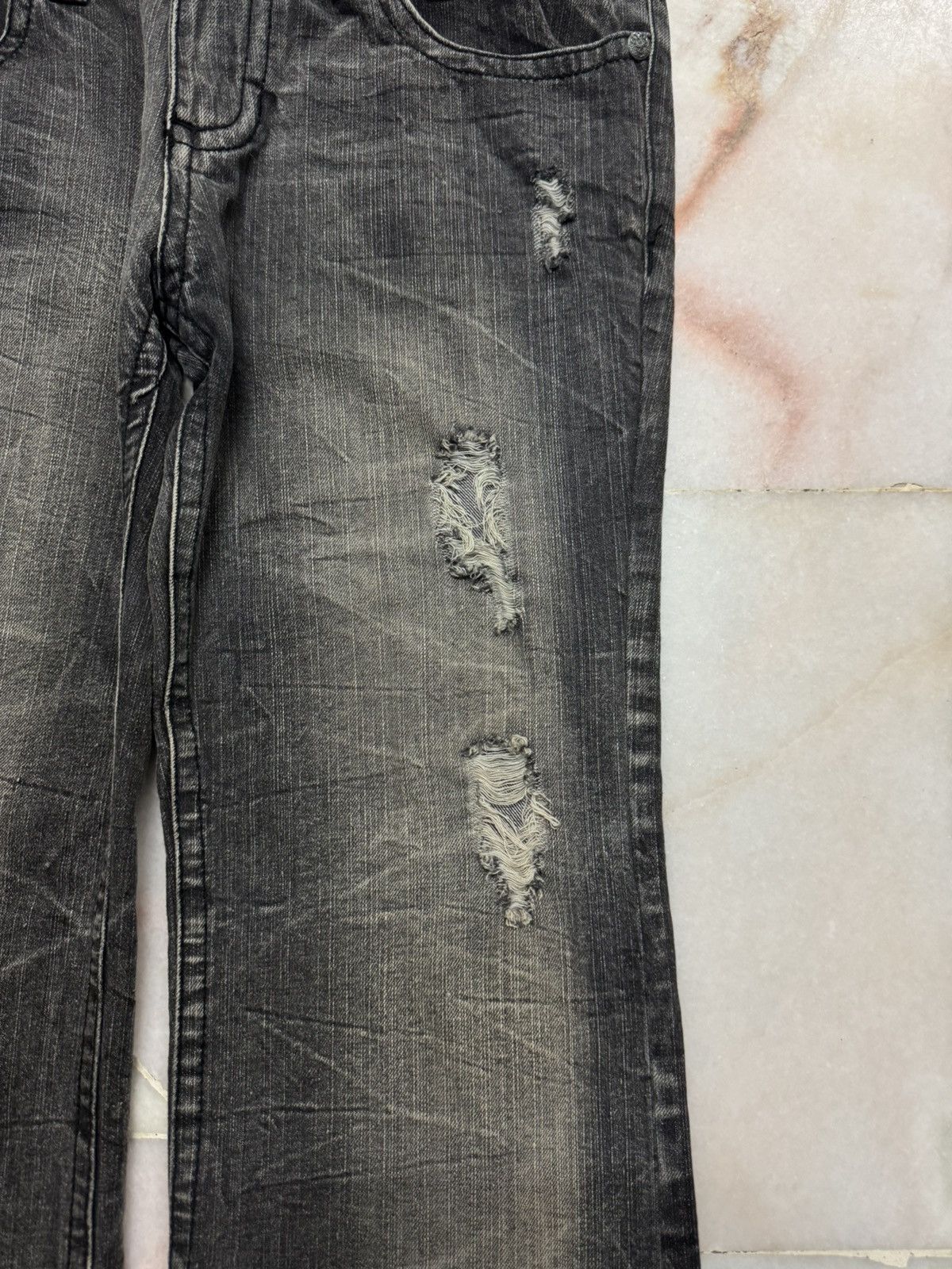 Japanese Brand Japan Mudwash Distress Ripped Thrashed Denim Size US 33 - 6 Thumbnail