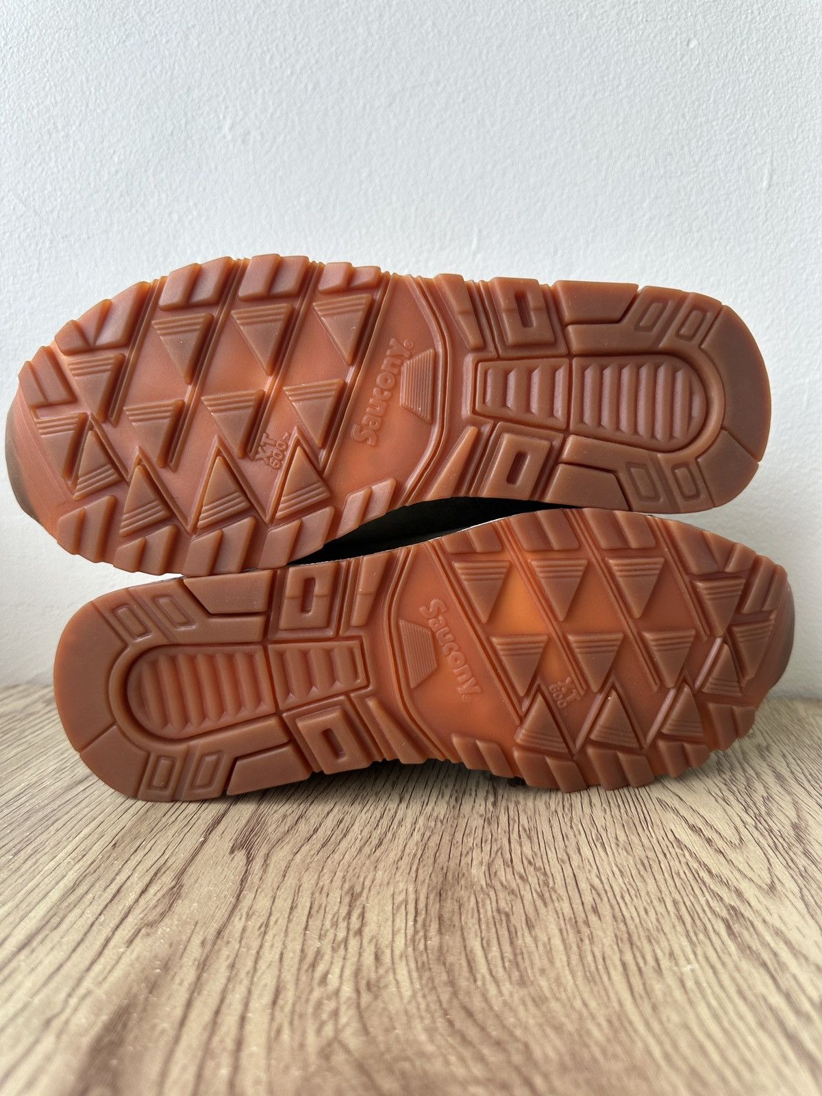 Saucony Saucony x Up There Shadow 6000 Olive – US 10.5 – S70570-1 Size US 10.5 / EU 43-44 - 5 Thumbnail