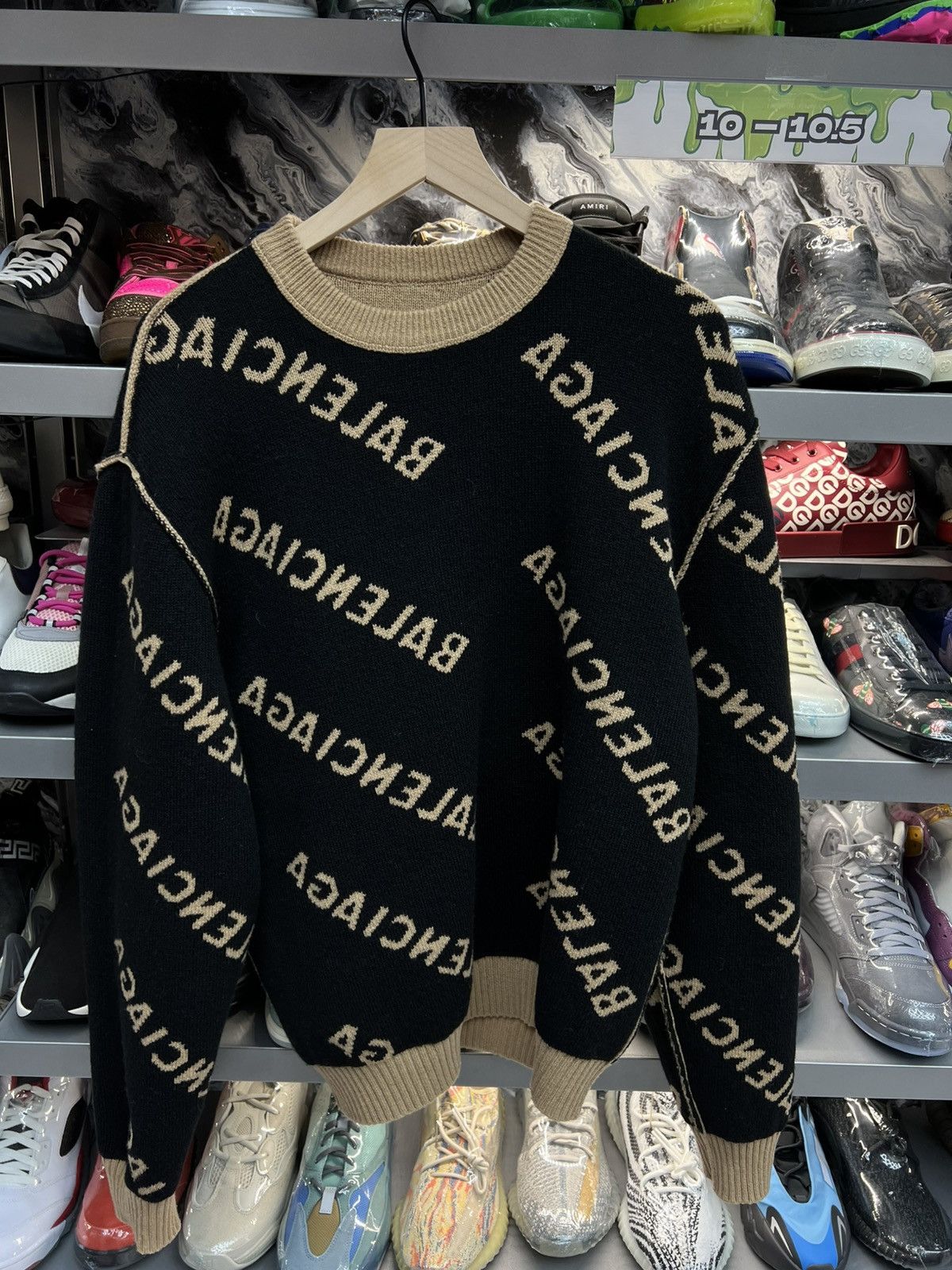 Balenciaga Balenciaga Logo Crewneck Size US L / EU 52-54 / 3 - 14 Thumbnail