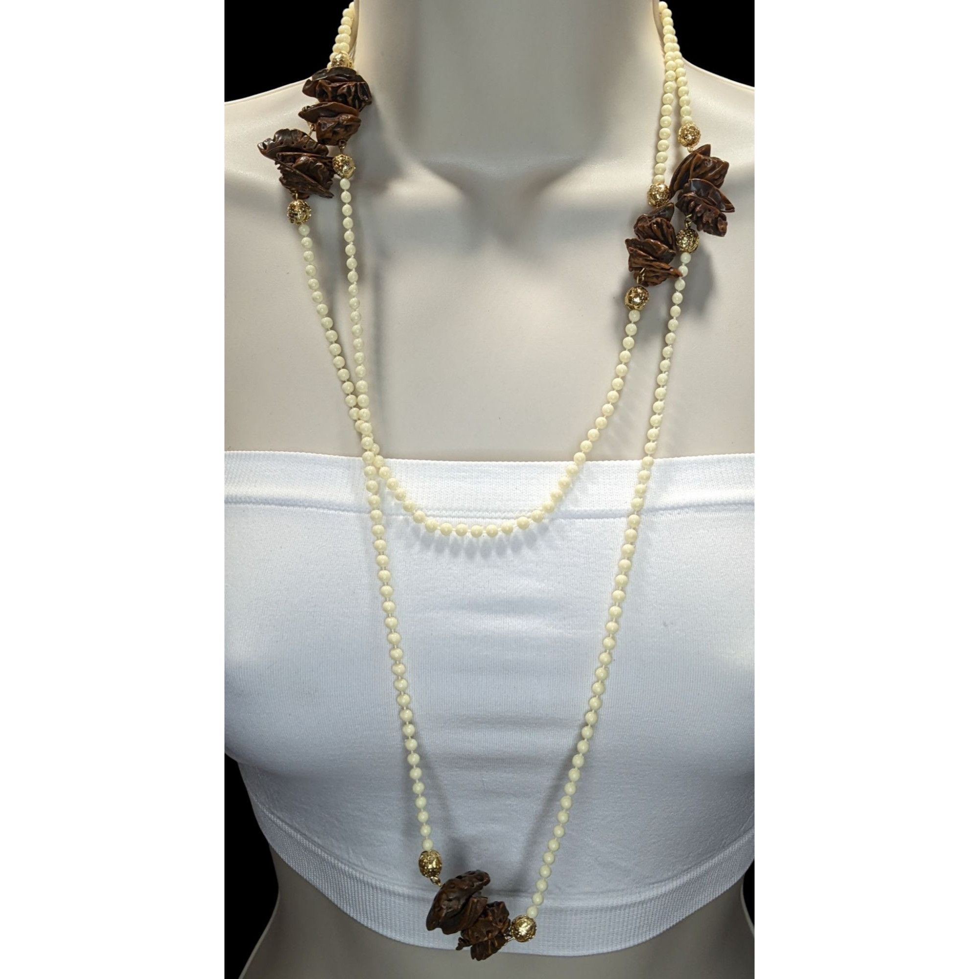 Other Vintage Cream Beaded Necklace With Faux Walnut Beaded And Go Size ONE SIZE - 5 Thumbnail